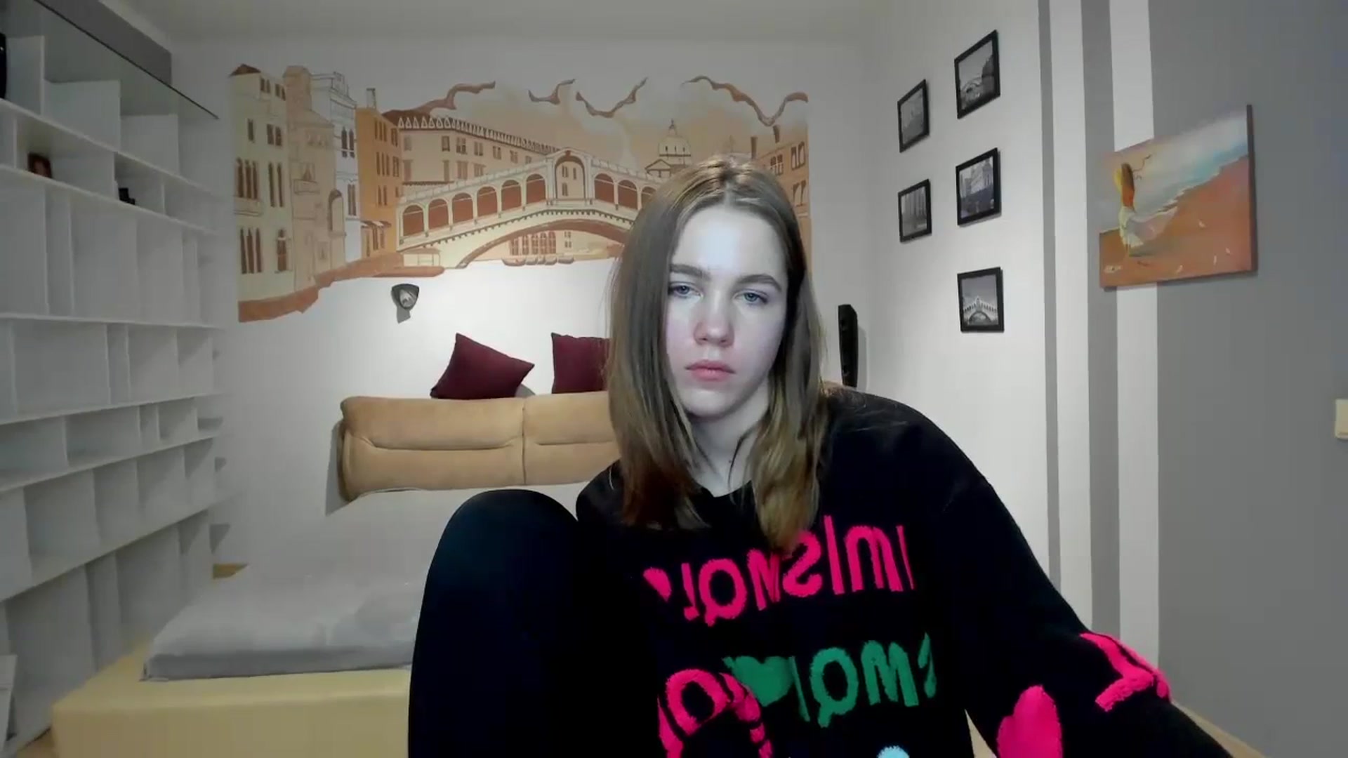 Gallery image thumbnail from Kate_Lewis's myfreecams stream on, 12/03/2023, 10:52 image 10 of 20