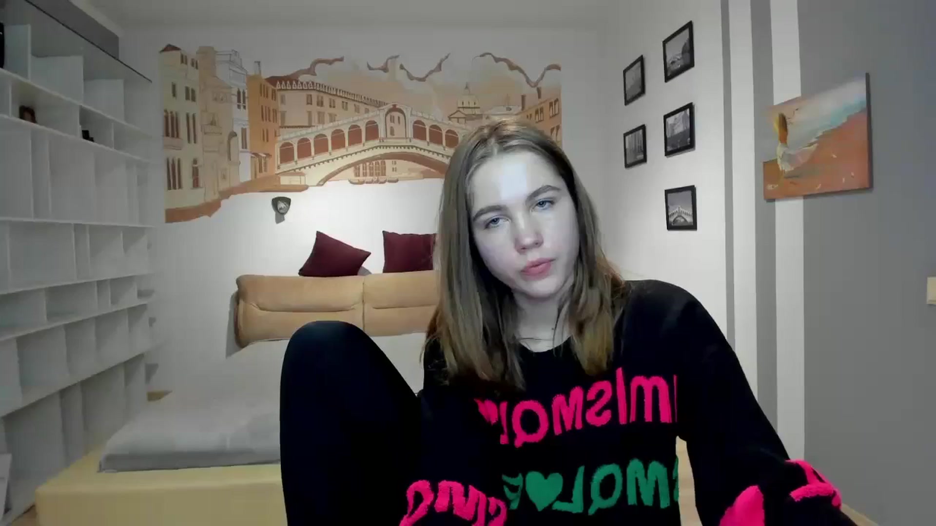Gallery image thumbnail from Kate_Lewis's myfreecams stream on, 12/03/2023, 10:52 image 20 of 20
