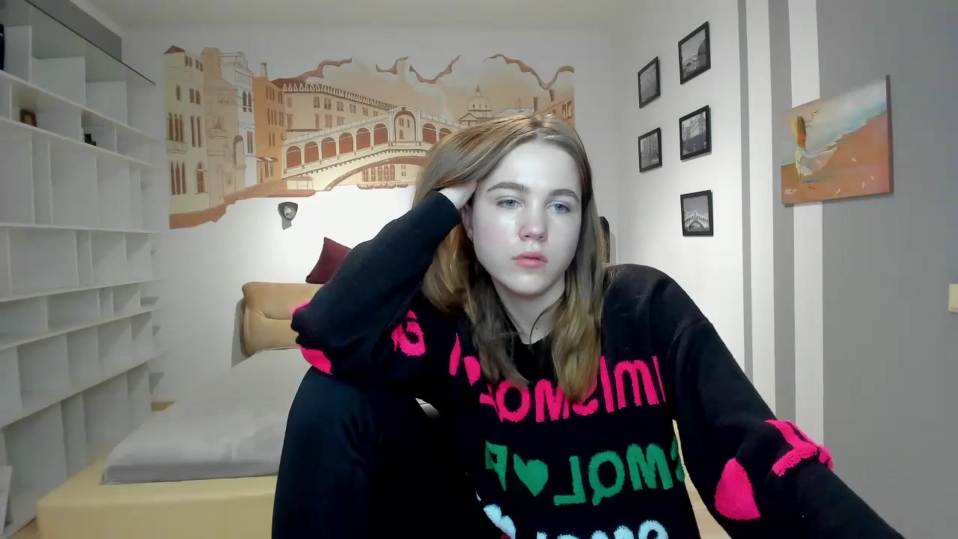 Gallery image thumbnail from Kate_Lewis's myfreecams stream on, 12/03/2023, 10:52 image 14 of 20