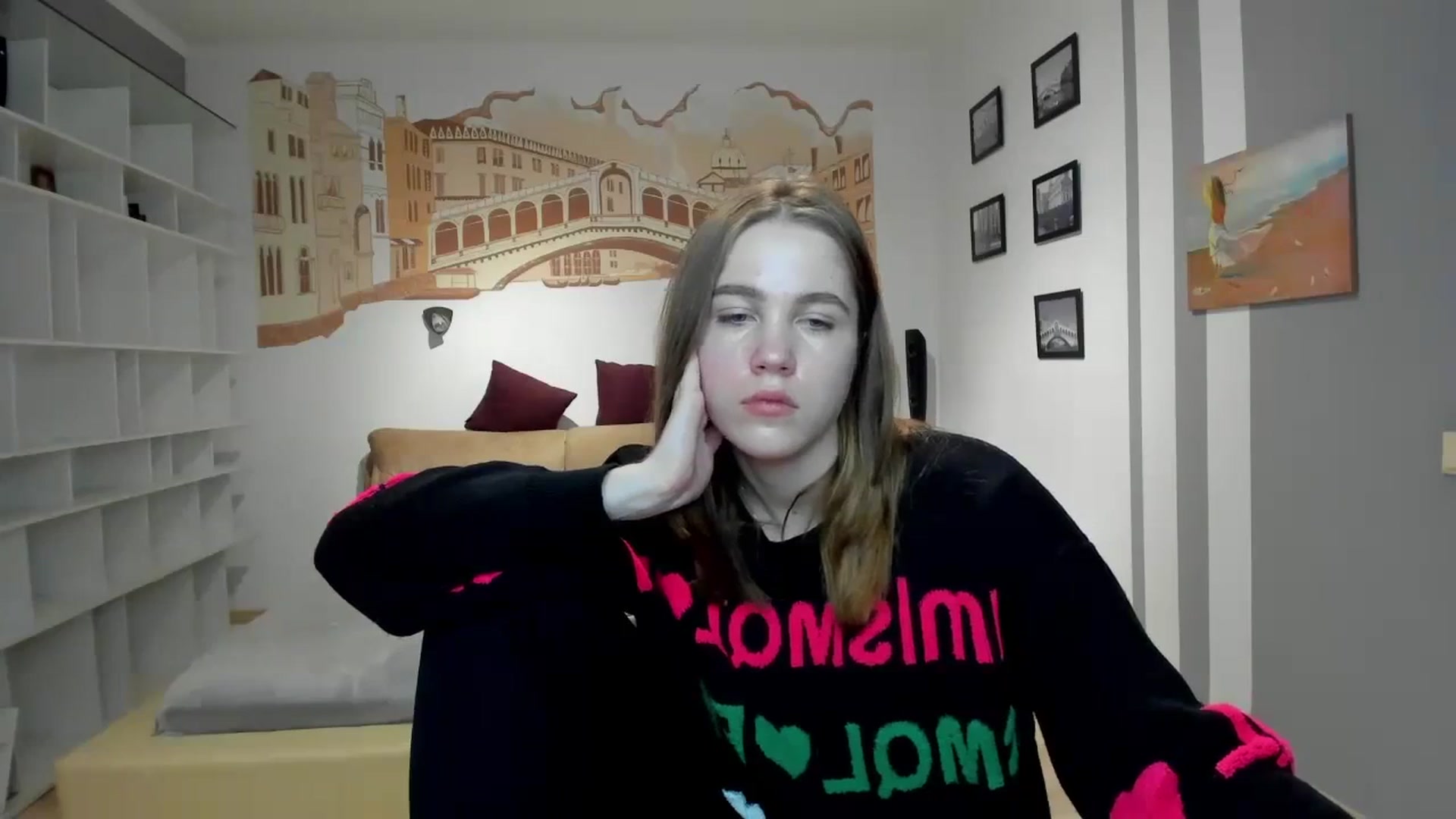 Gallery image thumbnail from Kate_Lewis's myfreecams stream on, 12/03/2023, 10:52 image 13 of 20