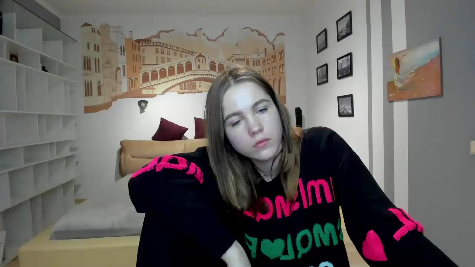 Gallery image thumbnail from Kate_Lewis's myfreecams stream on, 12/03/2023, 10:52 image 18 of 20