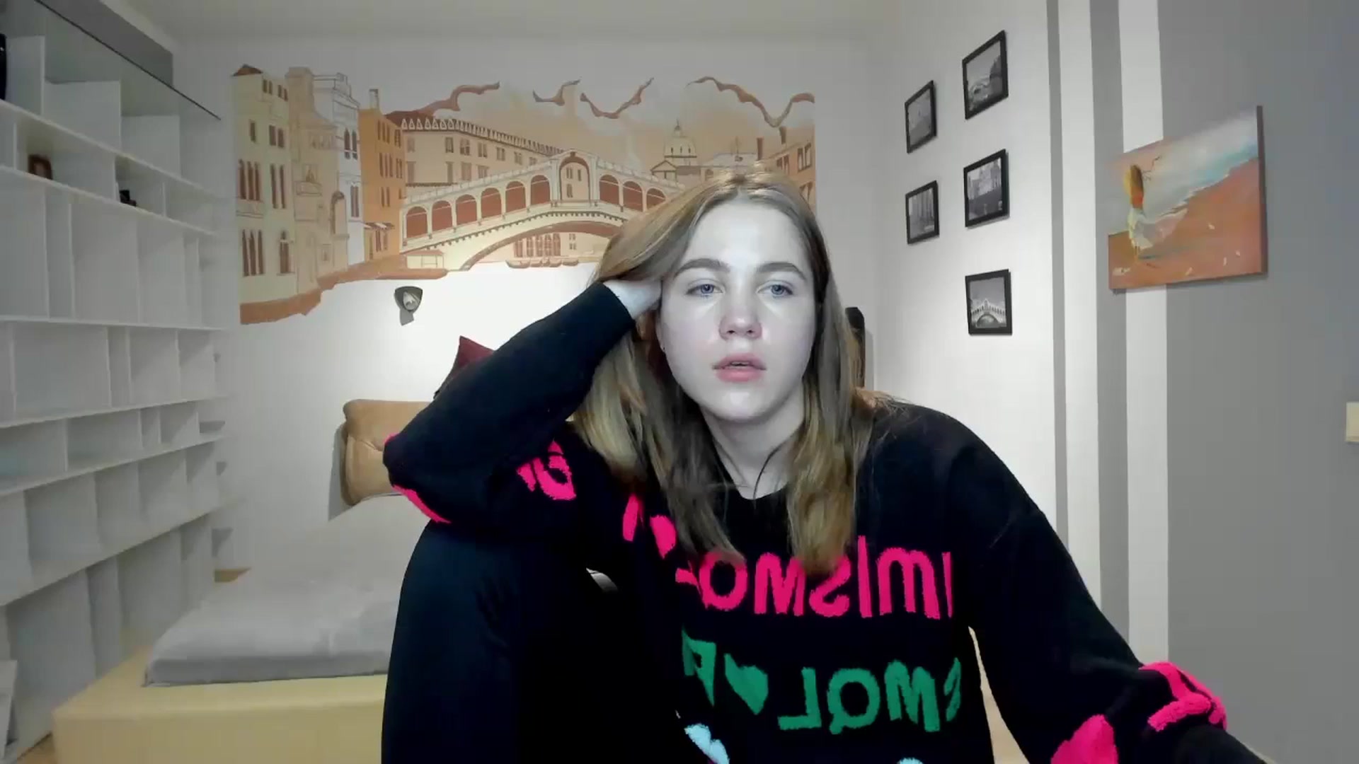 Gallery image thumbnail from Kate_Lewis's myfreecams stream on, 12/03/2023, 10:52 image 16 of 20
