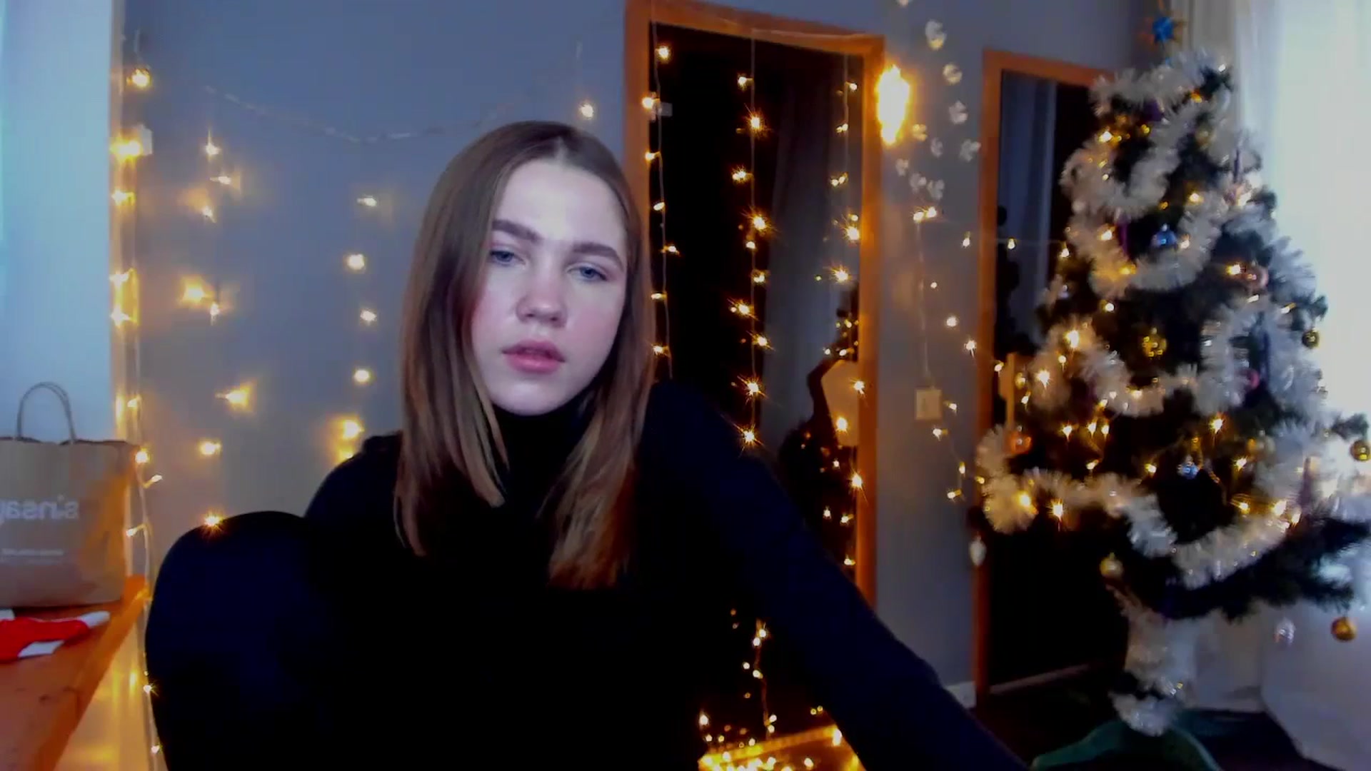 Gallery image thumbnail from Kate_Lewis's myfreecams stream on, 12/04/2023, 09:05 image 8 of 20