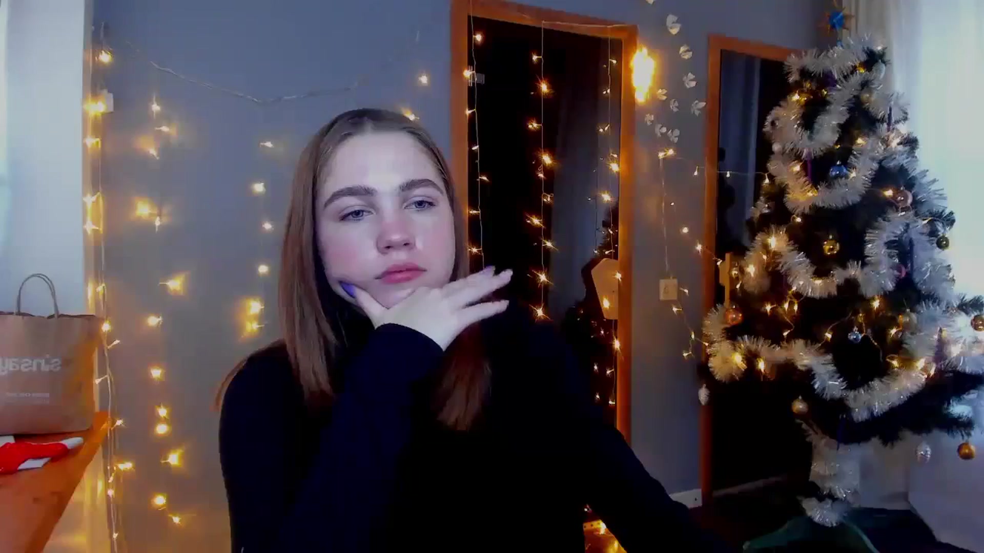 Gallery image thumbnail from Kate_Lewis's myfreecams stream on, 12/04/2023, 09:43 image 6 of 20