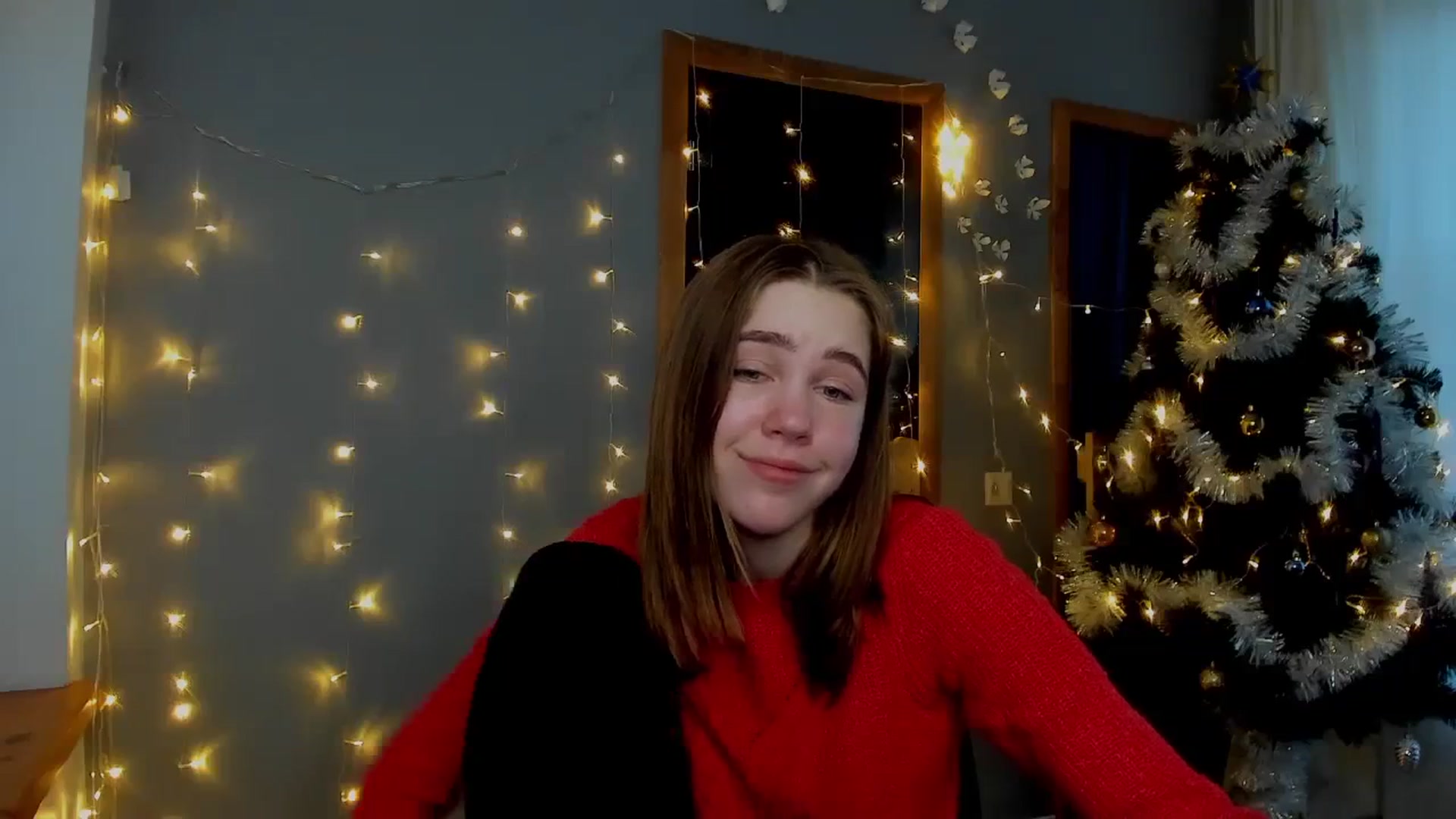Gallery image thumbnail from Kate_Lewis's myfreecams stream on, 12/05/2023, 08:55 image 15 of 20