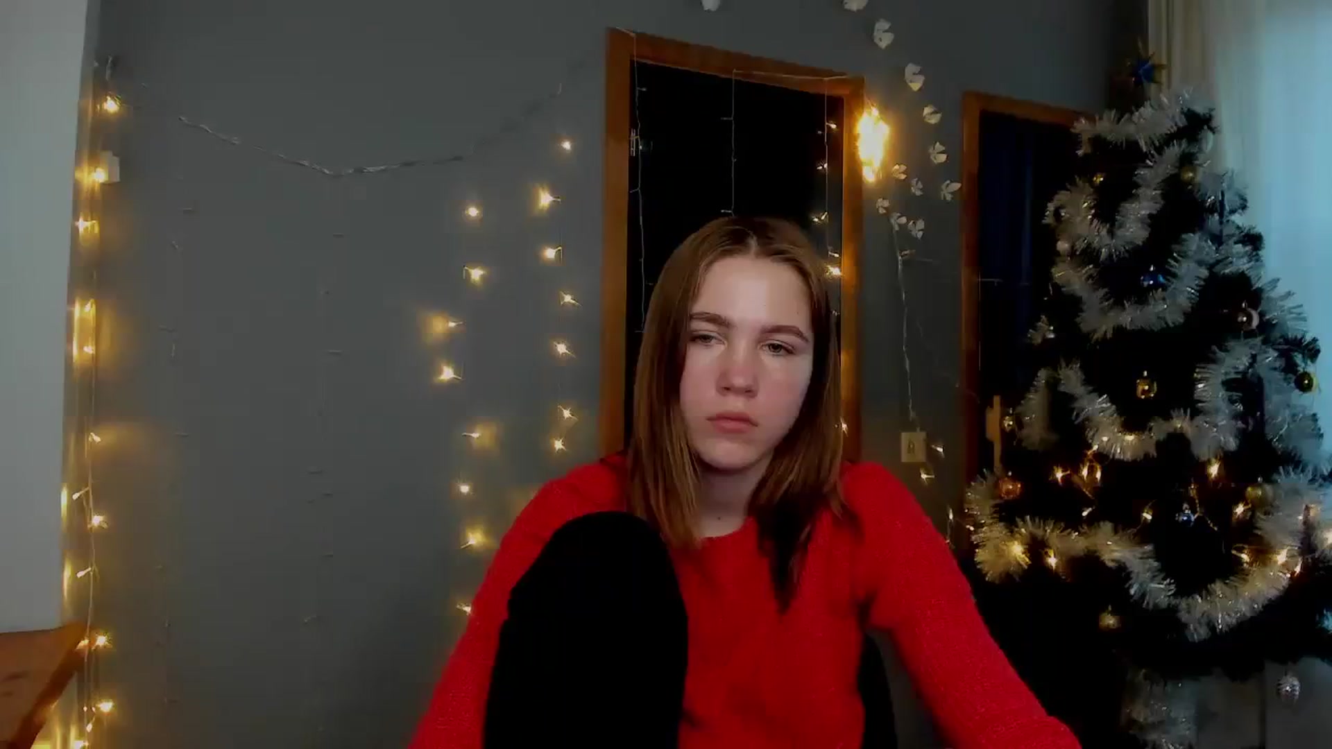 Gallery image thumbnail from Kate_Lewis's myfreecams stream on, 12/05/2023, 08:55 image 13 of 20