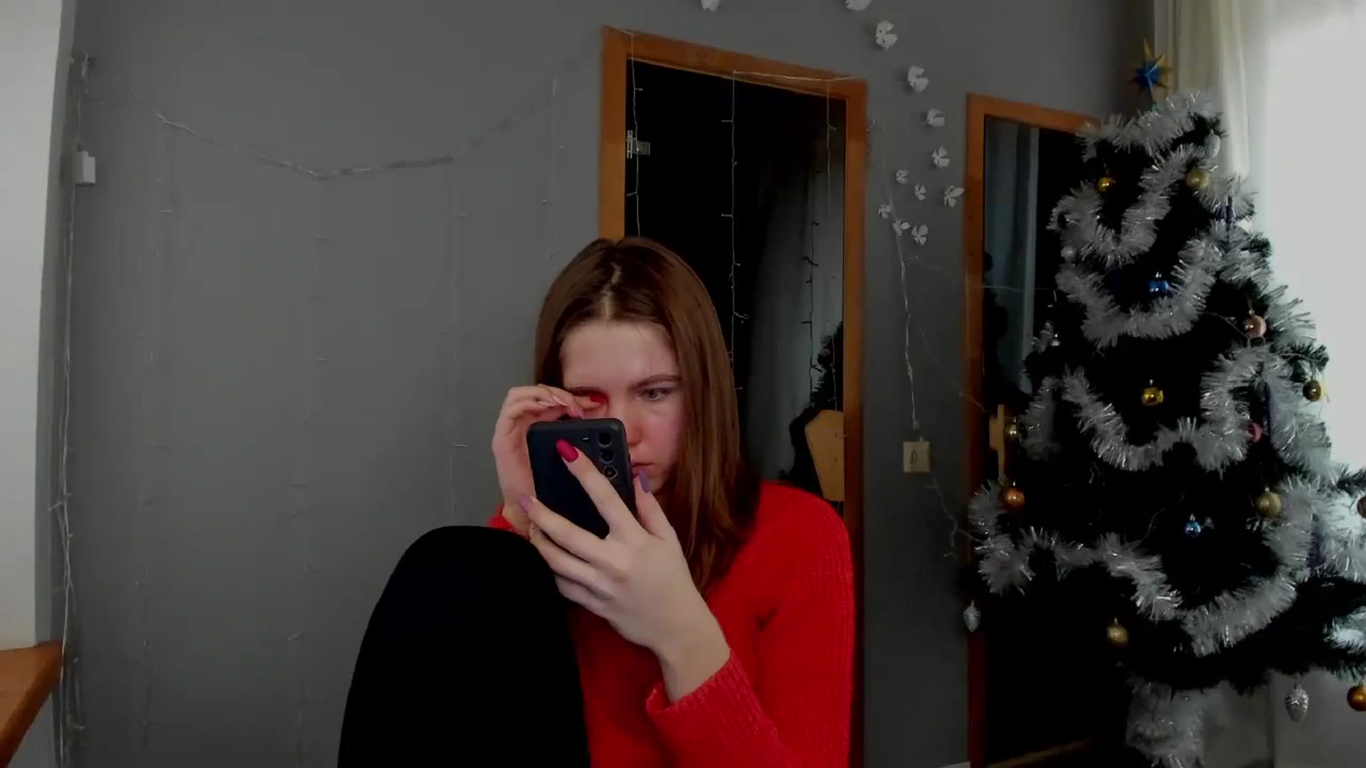 Gallery image thumbnail from Kate_Lewis's myfreecams stream on, 12/05/2023, 10:53 image 7 of 20