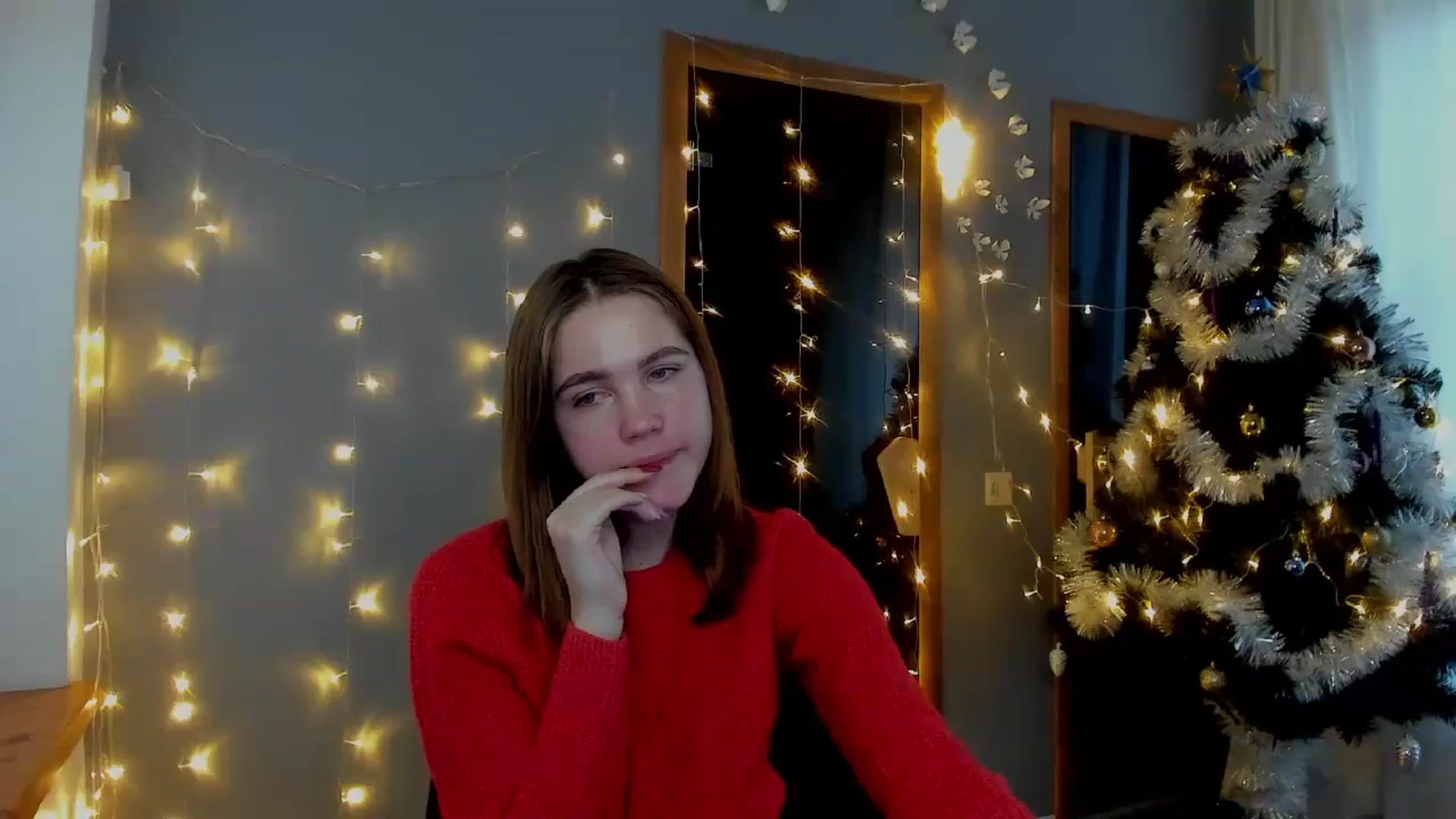 Gallery image thumbnail from Kate_Lewis's myfreecams stream on, 12/05/2023, 10:53 image 2 of 20