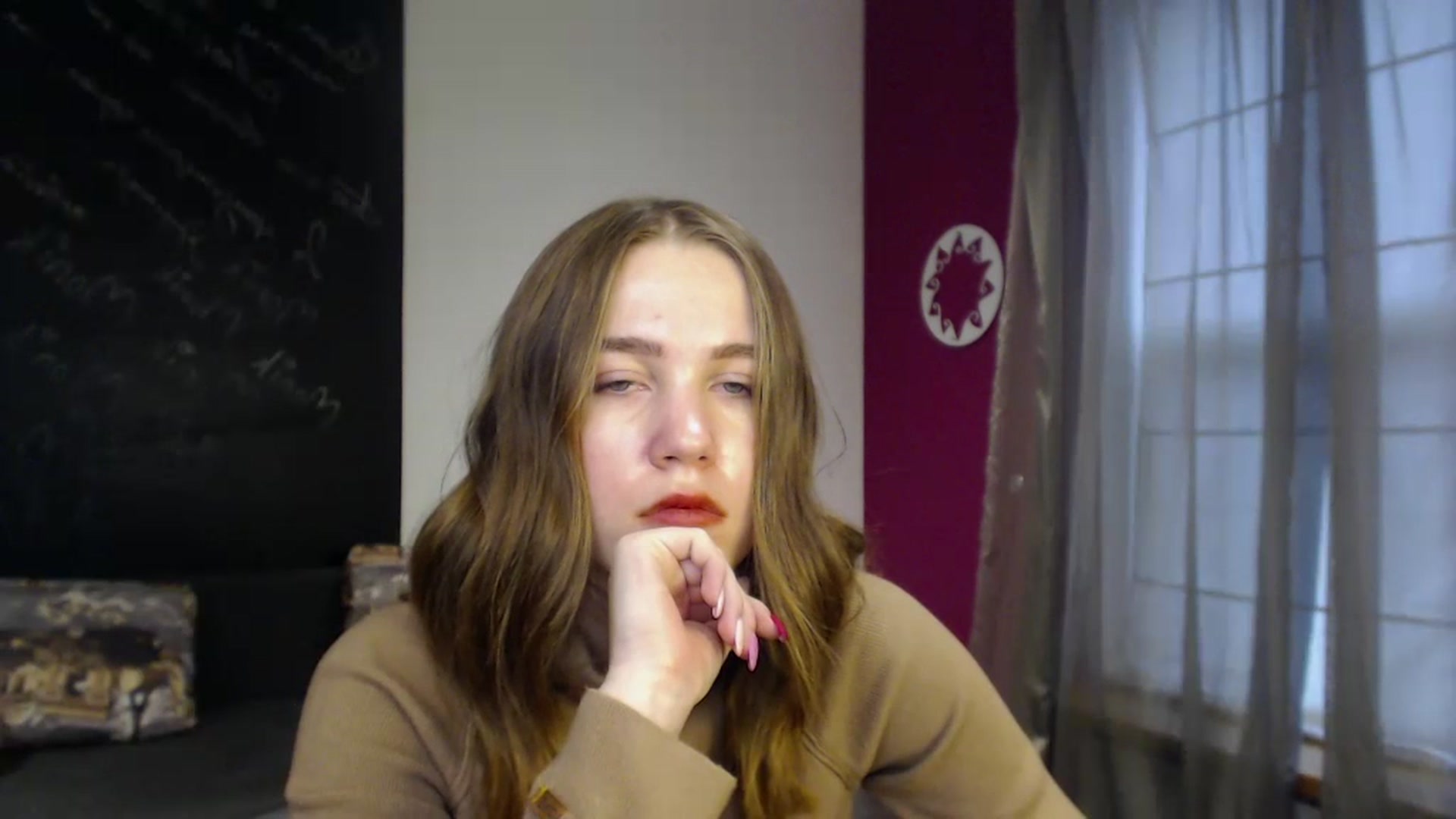 Gallery image thumbnail from Kate_Lewis's myfreecams stream on, 12/10/2023, 10:47 image 13 of 20