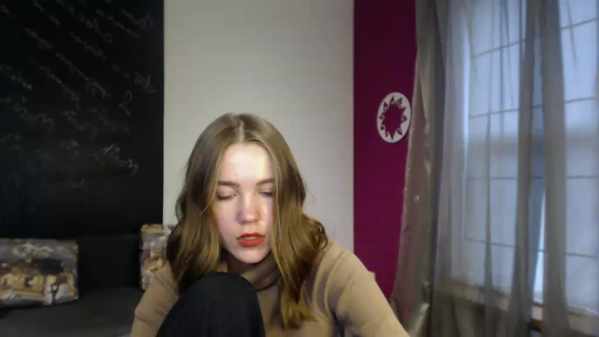Gallery image thumbnail from Kate_Lewis's myfreecams stream on, 12/10/2023, 10:47 image 1 of 20