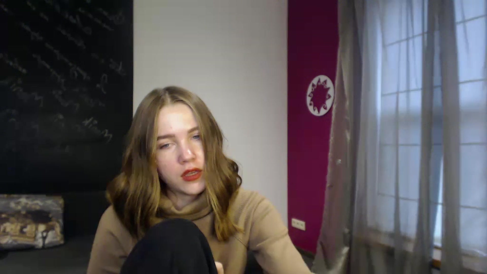 Gallery image thumbnail from Kate_Lewis's myfreecams stream on, 12/10/2023, 10:47 image 6 of 20