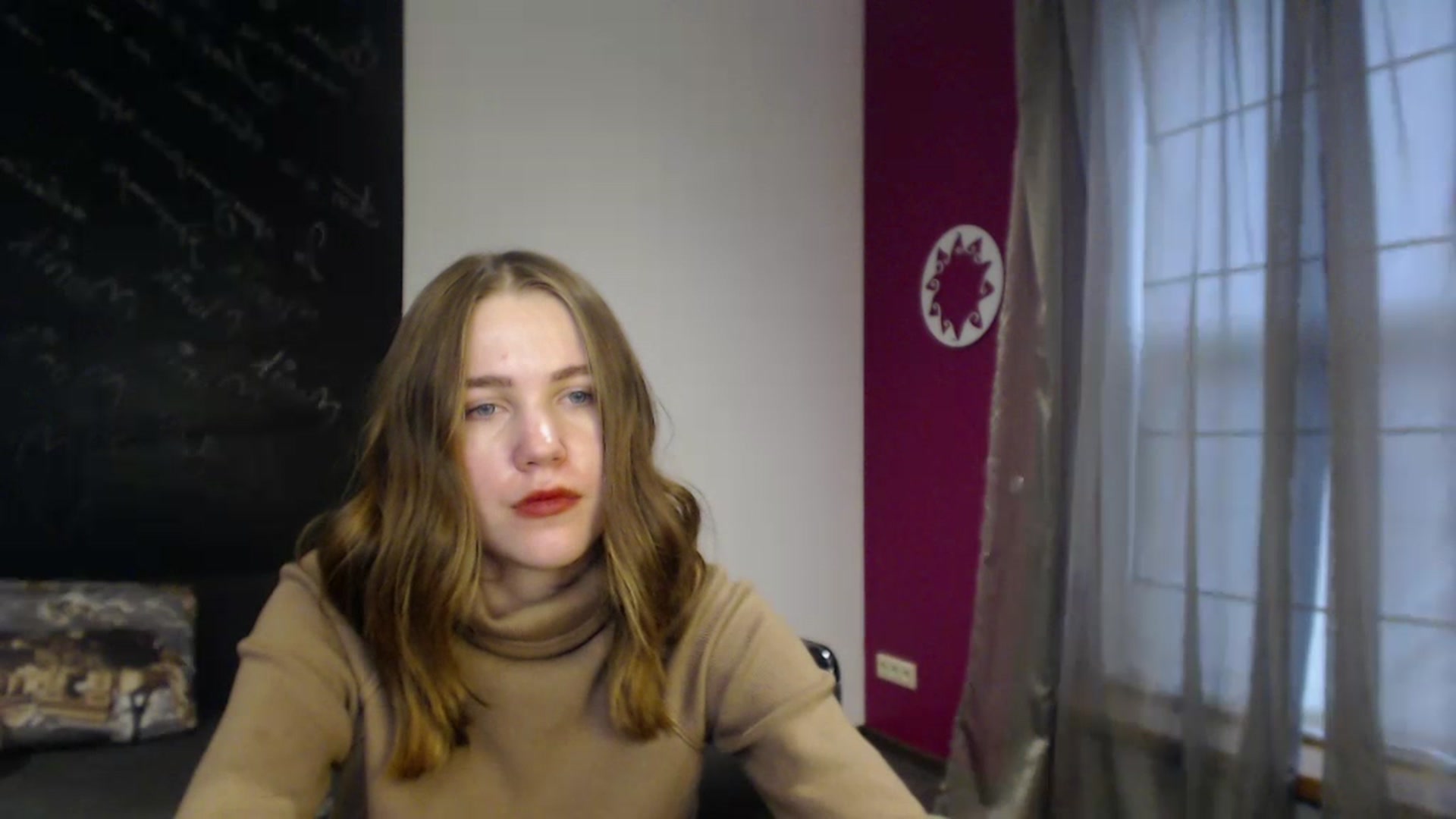 Gallery image thumbnail from Kate_Lewis's myfreecams stream on, 12/10/2023, 10:47 image 19 of 20