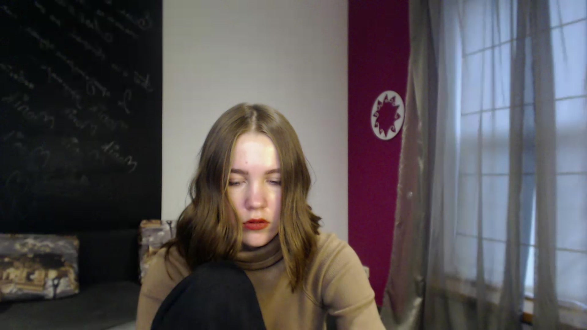 Gallery image thumbnail from Kate_Lewis's myfreecams stream on, 12/10/2023, 11:43 image 8 of 20