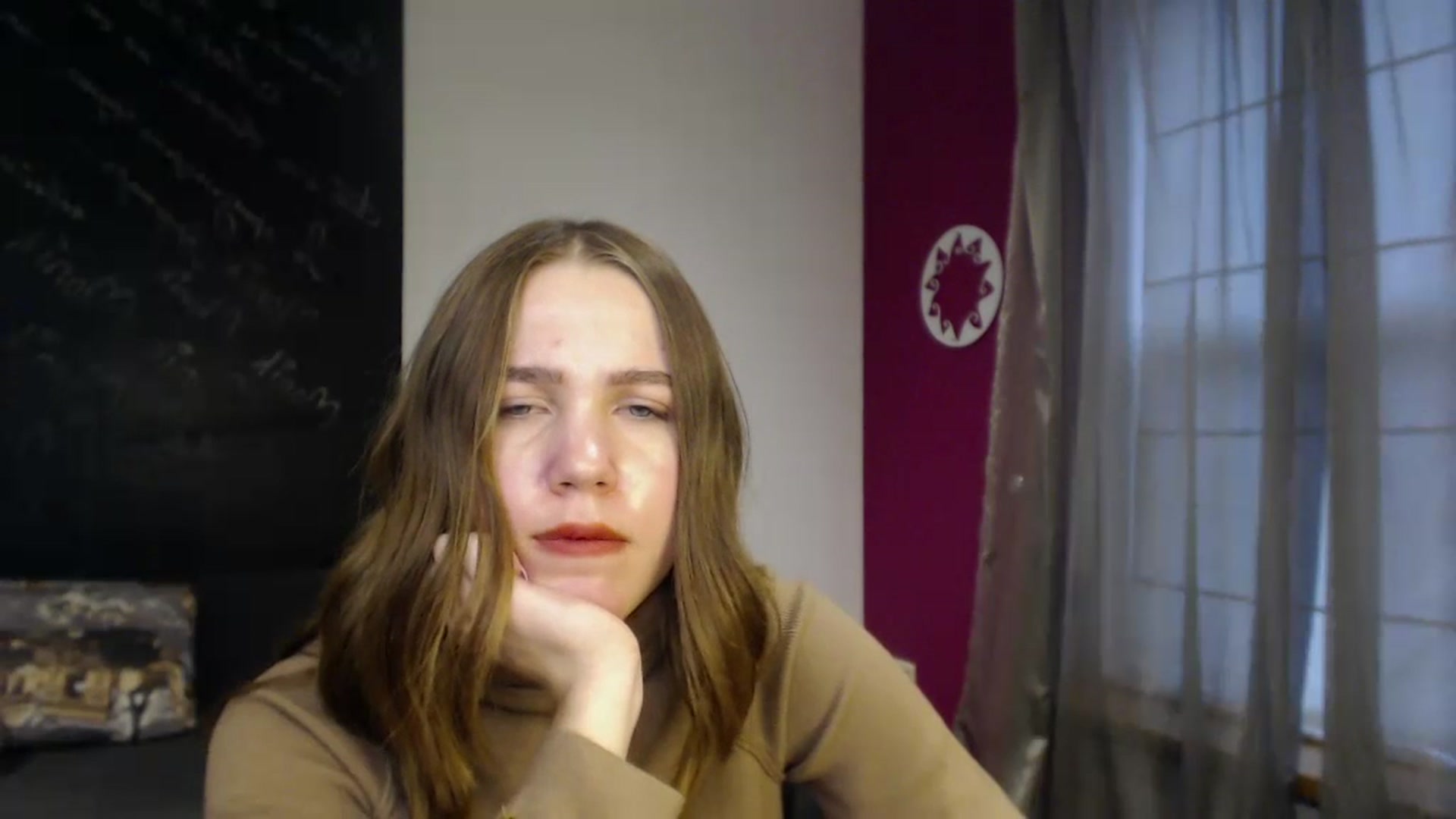 Gallery image thumbnail from Kate_Lewis's myfreecams stream on, 12/10/2023, 11:43 image 20 of 20