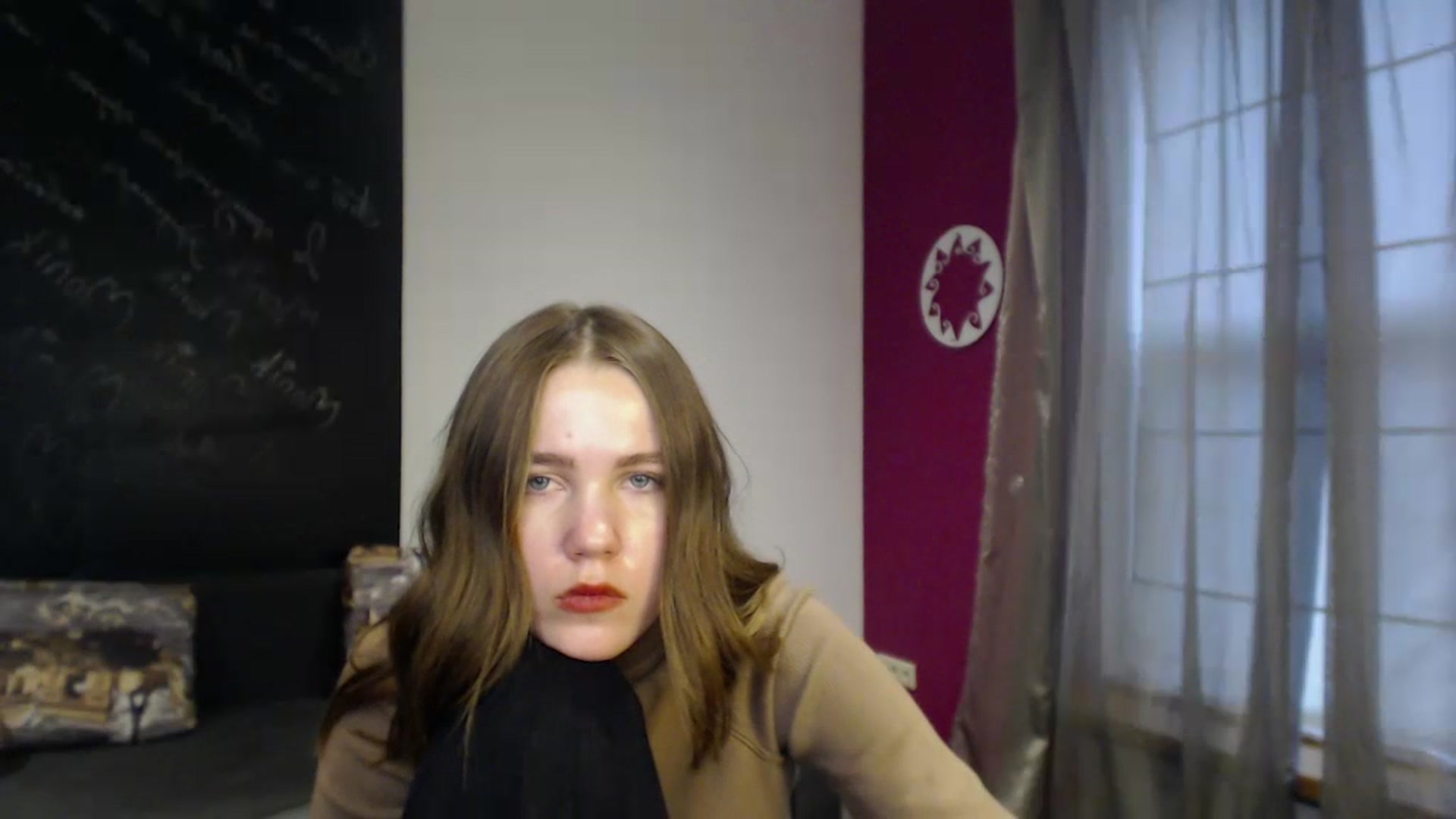 Gallery image thumbnail from Kate_Lewis's myfreecams stream on, 12/10/2023, 11:43 image 12 of 20