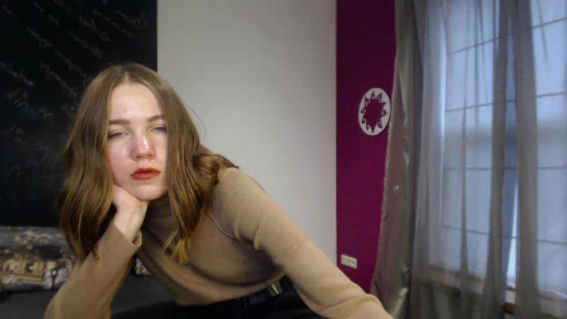 Gallery image thumbnail from Kate_Lewis's myfreecams stream on, 12/10/2023, 11:43 image 3 of 20