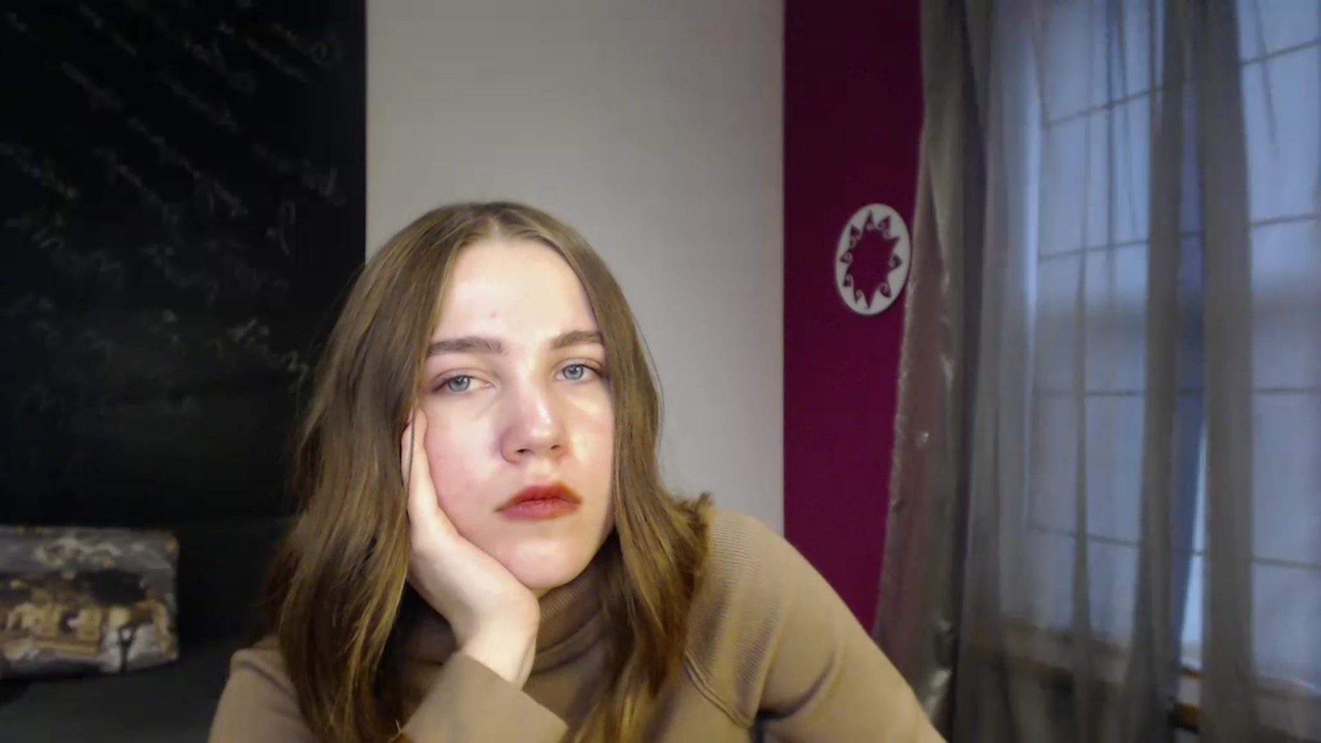 Gallery image thumbnail from Kate_Lewis's myfreecams stream on, 12/10/2023, 12:03 image 4 of 20