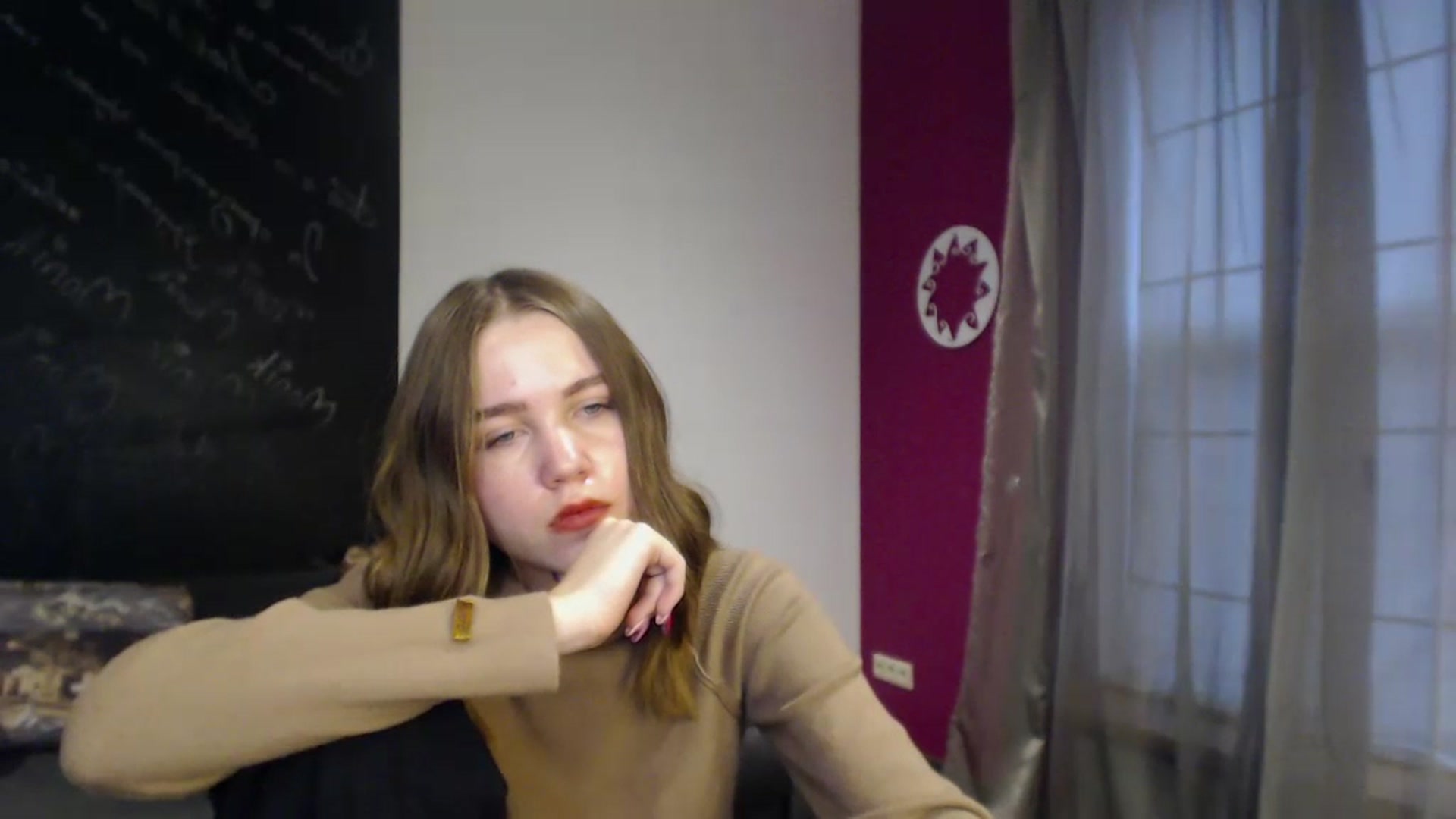 Gallery image thumbnail from Kate_Lewis's myfreecams stream on, 12/10/2023, 12:03 image 12 of 20
