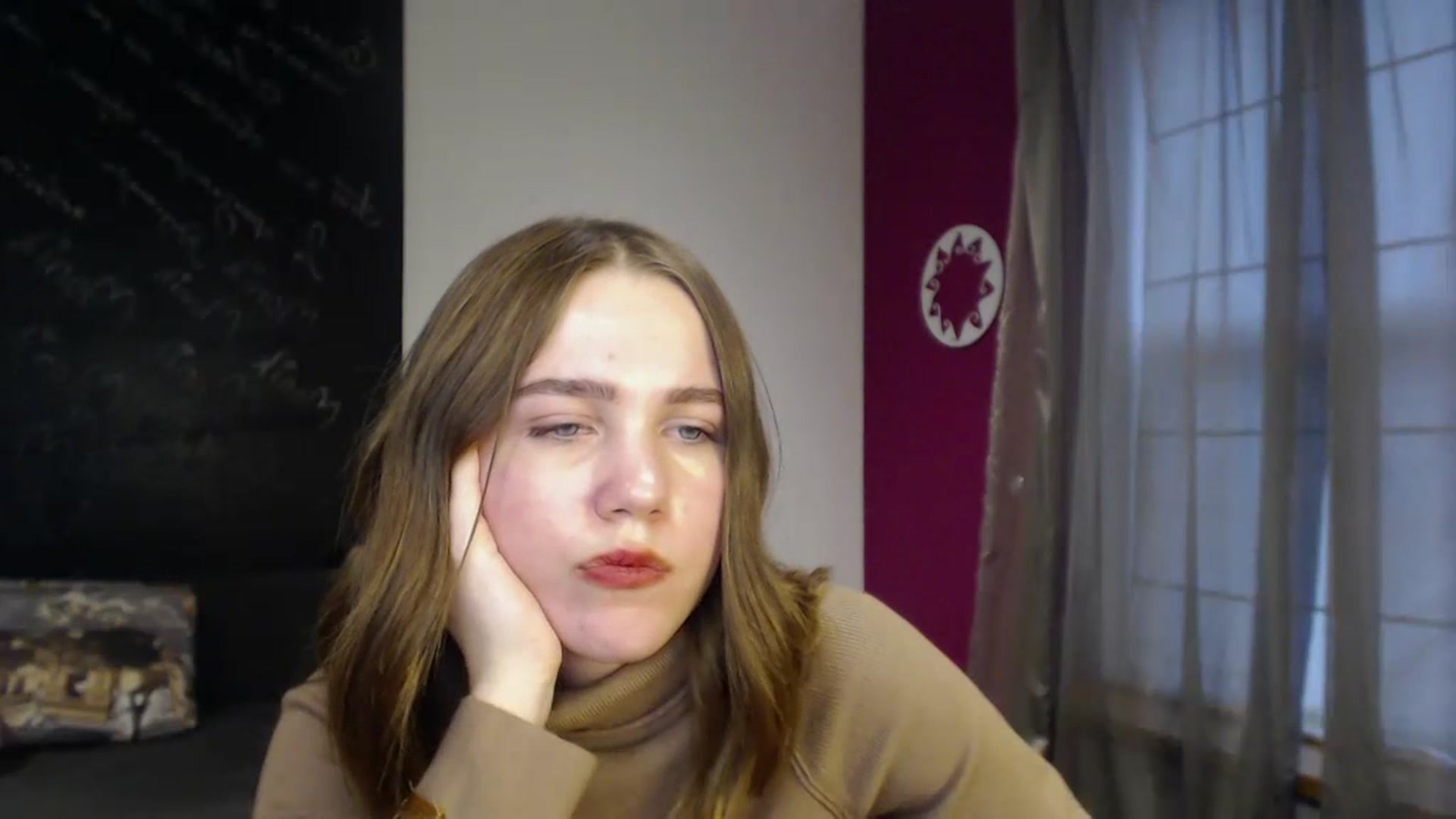 Gallery image thumbnail from Kate_Lewis's myfreecams stream on, 12/10/2023, 12:03 image 2 of 20