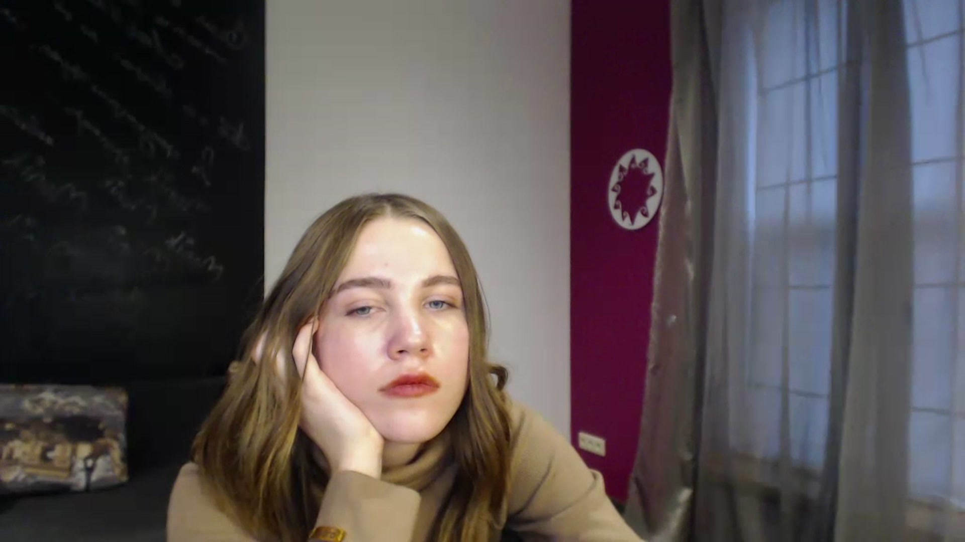 Gallery image thumbnail from Kate_Lewis's myfreecams stream on, 12/10/2023, 12:03 image 9 of 20