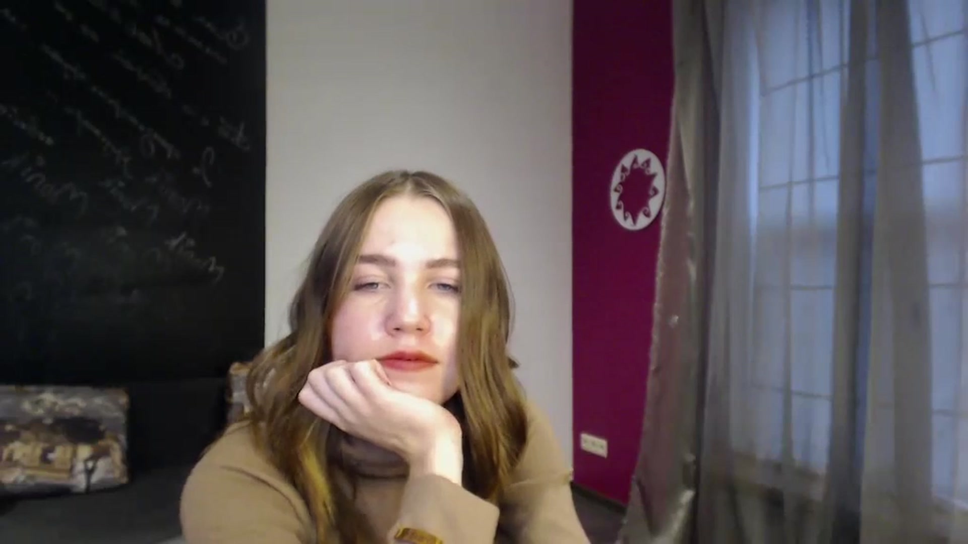 Gallery image thumbnail from Kate_Lewis's myfreecams stream on, 12/10/2023, 12:03 image 19 of 20