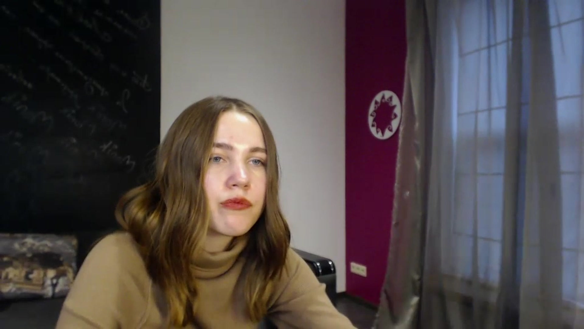 Gallery image thumbnail from Kate_Lewis's myfreecams stream on, 12/10/2023, 12:03 image 16 of 20