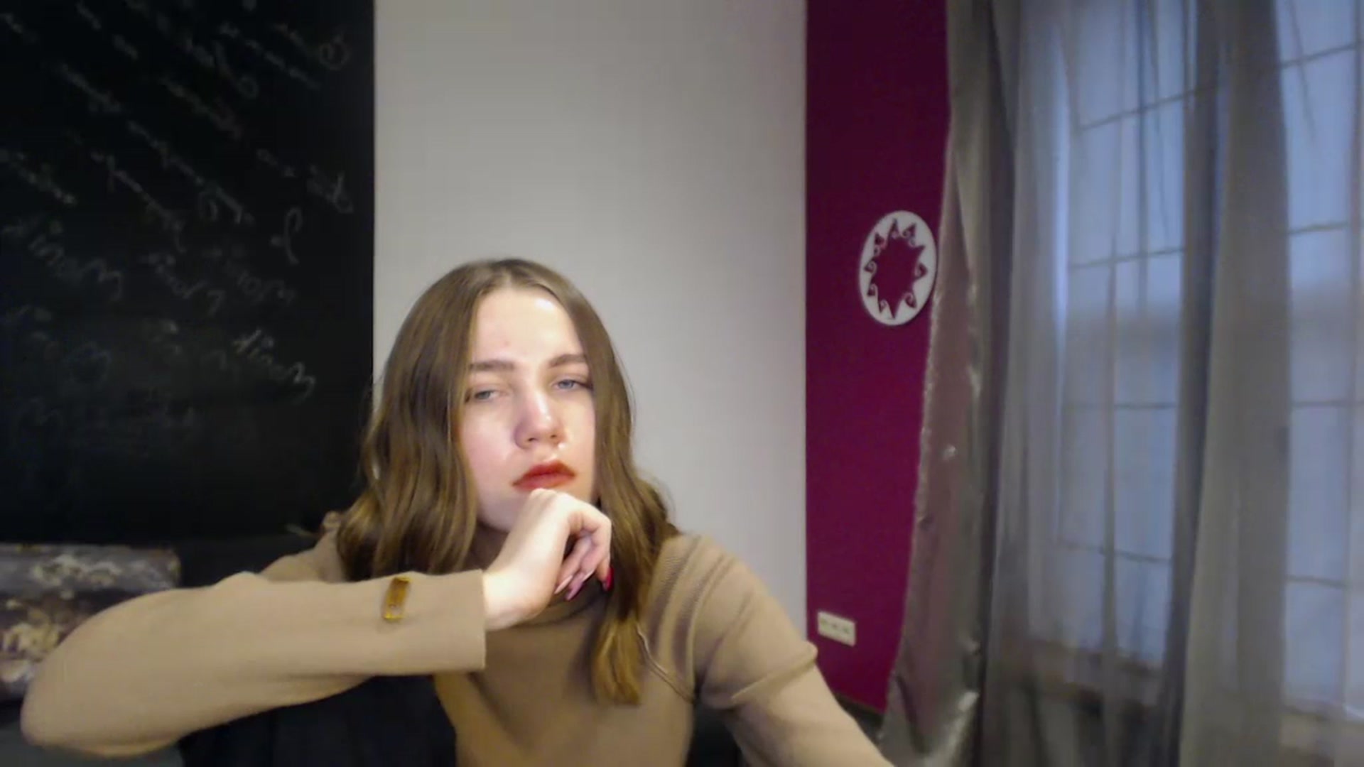 Gallery image thumbnail from Kate_Lewis's myfreecams stream on, 12/10/2023, 12:03 image 13 of 20