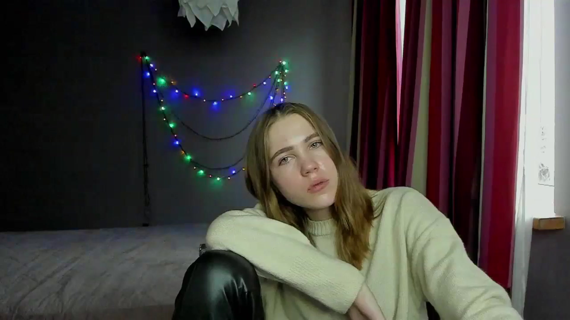 Gallery image thumbnail from Kate_Lewis's myfreecams stream on, 12/11/2023, 10:58 image 5 of 20