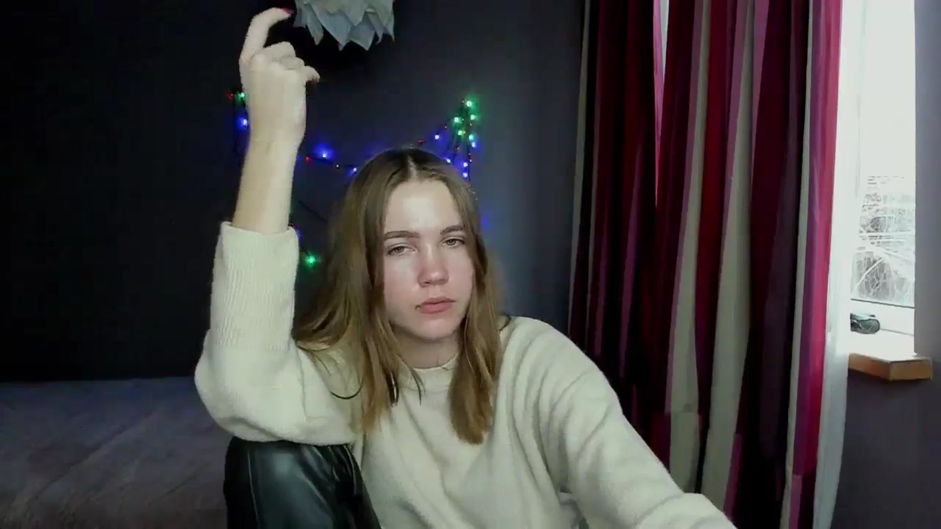 Gallery image thumbnail from Kate_Lewis's myfreecams stream on, 12/11/2023, 12:01 image 12 of 20
