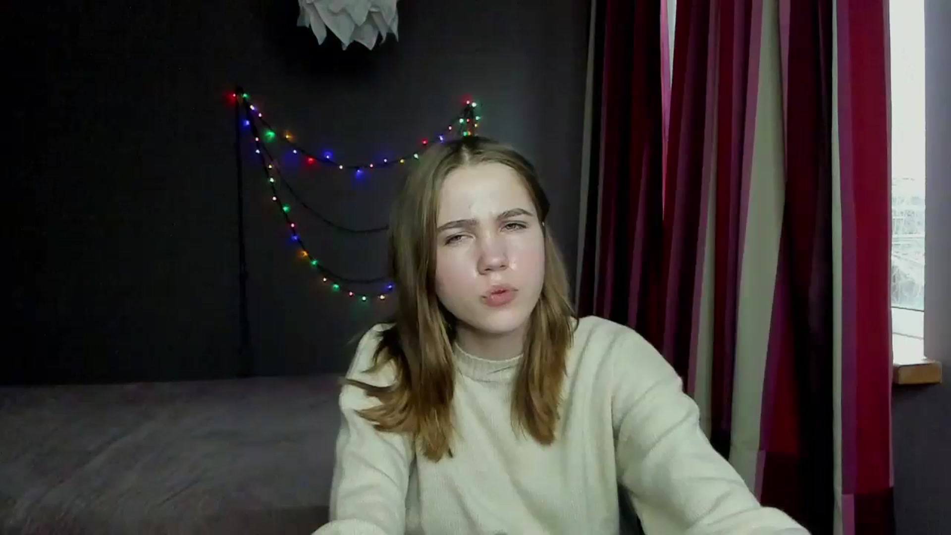 Gallery image thumbnail from Kate_Lewis's myfreecams stream on, 12/11/2023, 12:01 image 18 of 20