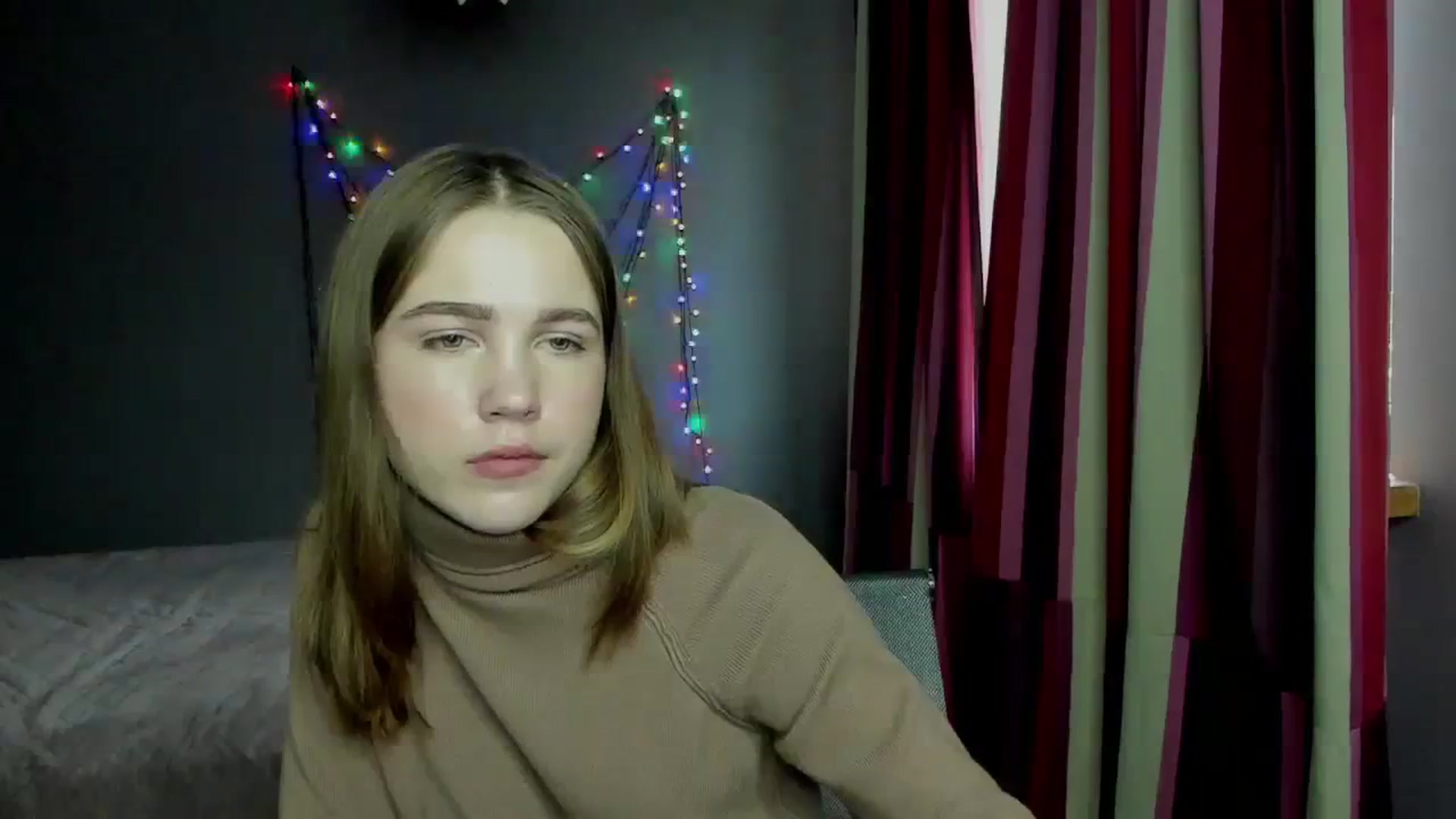 Gallery image thumbnail from Kate_Lewis's myfreecams stream on, 12/12/2023, 10:00 image 3 of 20
