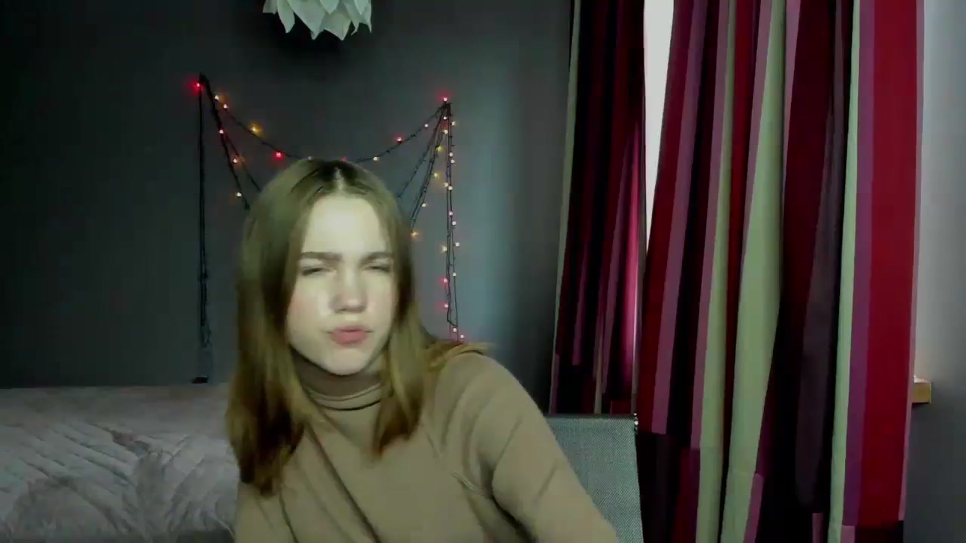 Gallery image thumbnail from Kate_Lewis's myfreecams stream on, 12/12/2023, 11:34 image 1 of 20