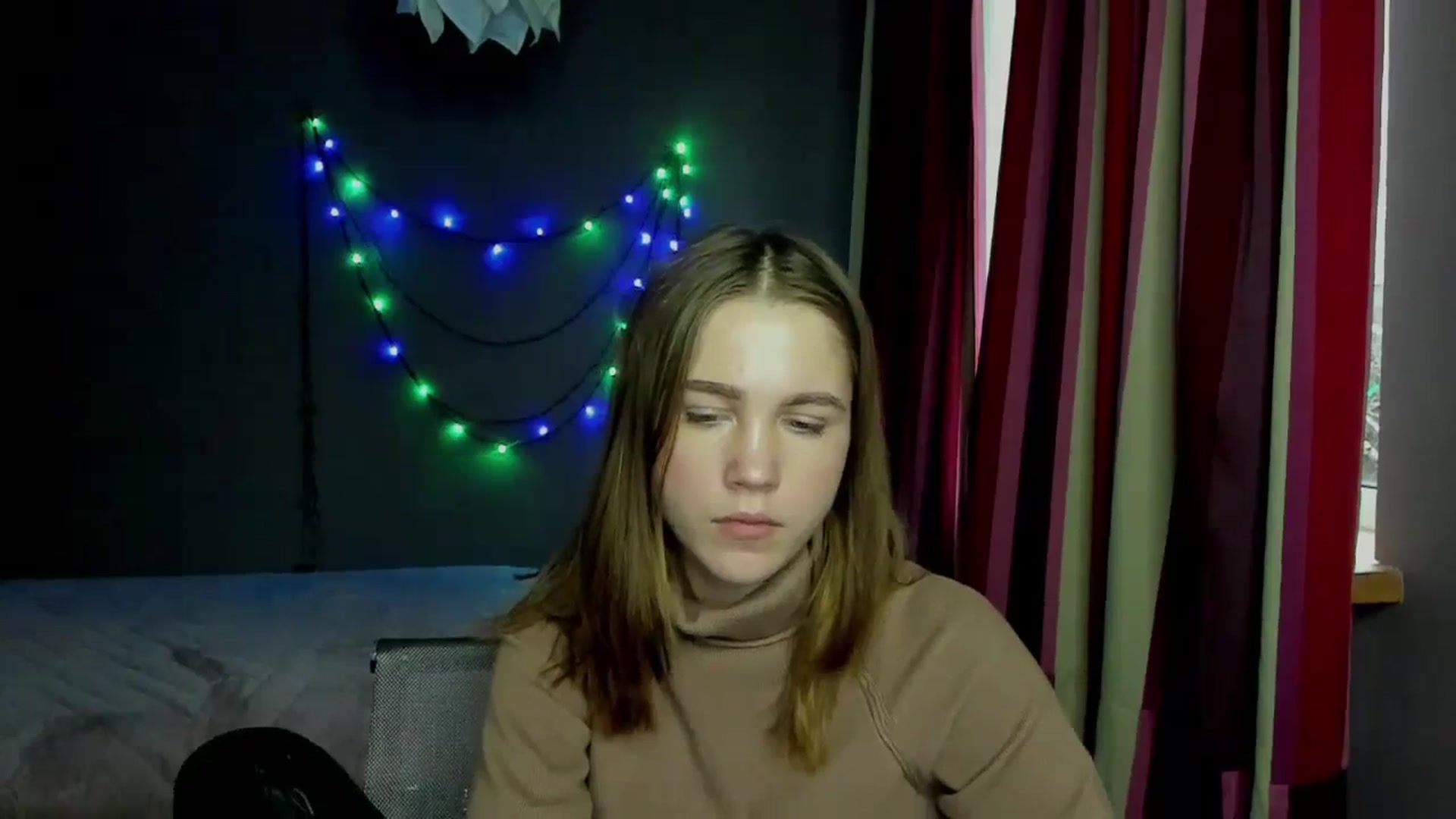 Gallery image thumbnail from Kate_Lewis's myfreecams stream on, 12/12/2023, 13:03 image 7 of 20