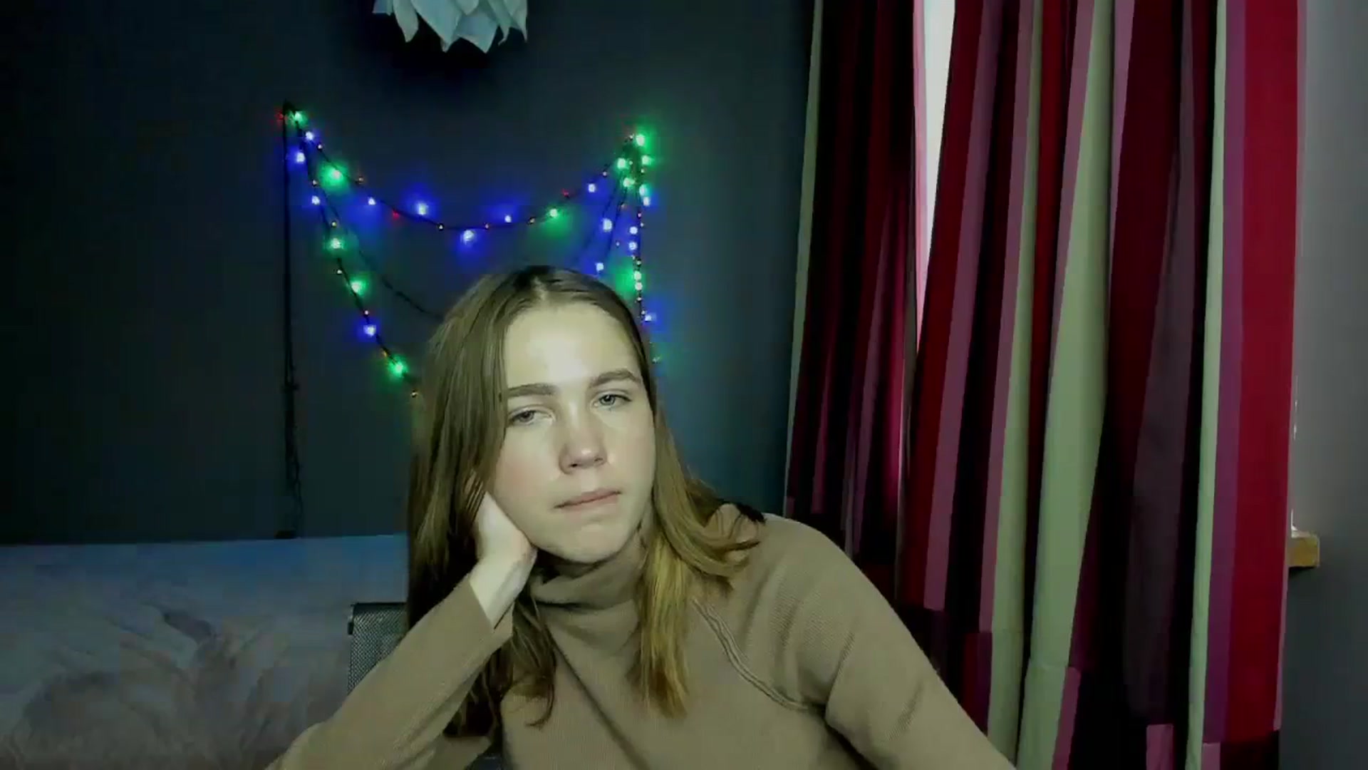 Gallery image thumbnail from Kate_Lewis's myfreecams stream on, 12/12/2023, 13:03 image 10 of 20