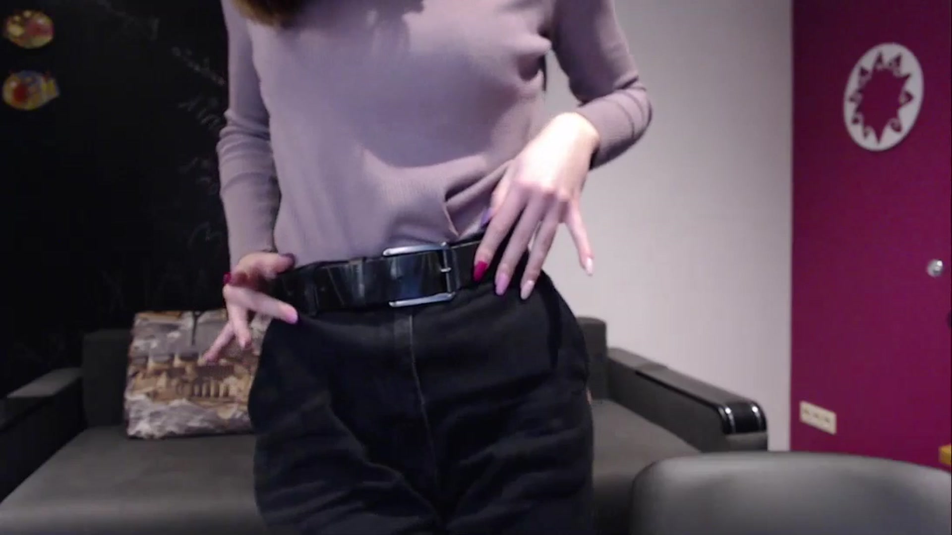 Gallery image thumbnail from Kate_Lewis's myfreecams stream on, 12/21/2023, 12:05 image 15 of 20