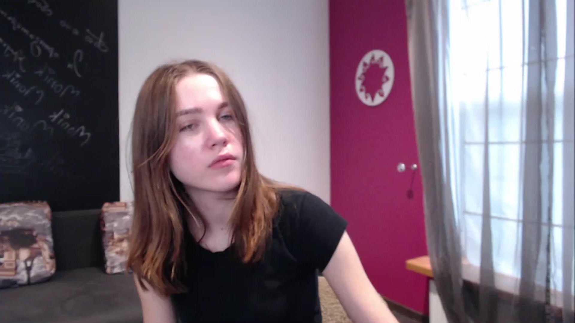 Gallery image thumbnail from Kate_Lewis's myfreecams stream on, 12/22/2023, 10:37 image 2 of 20