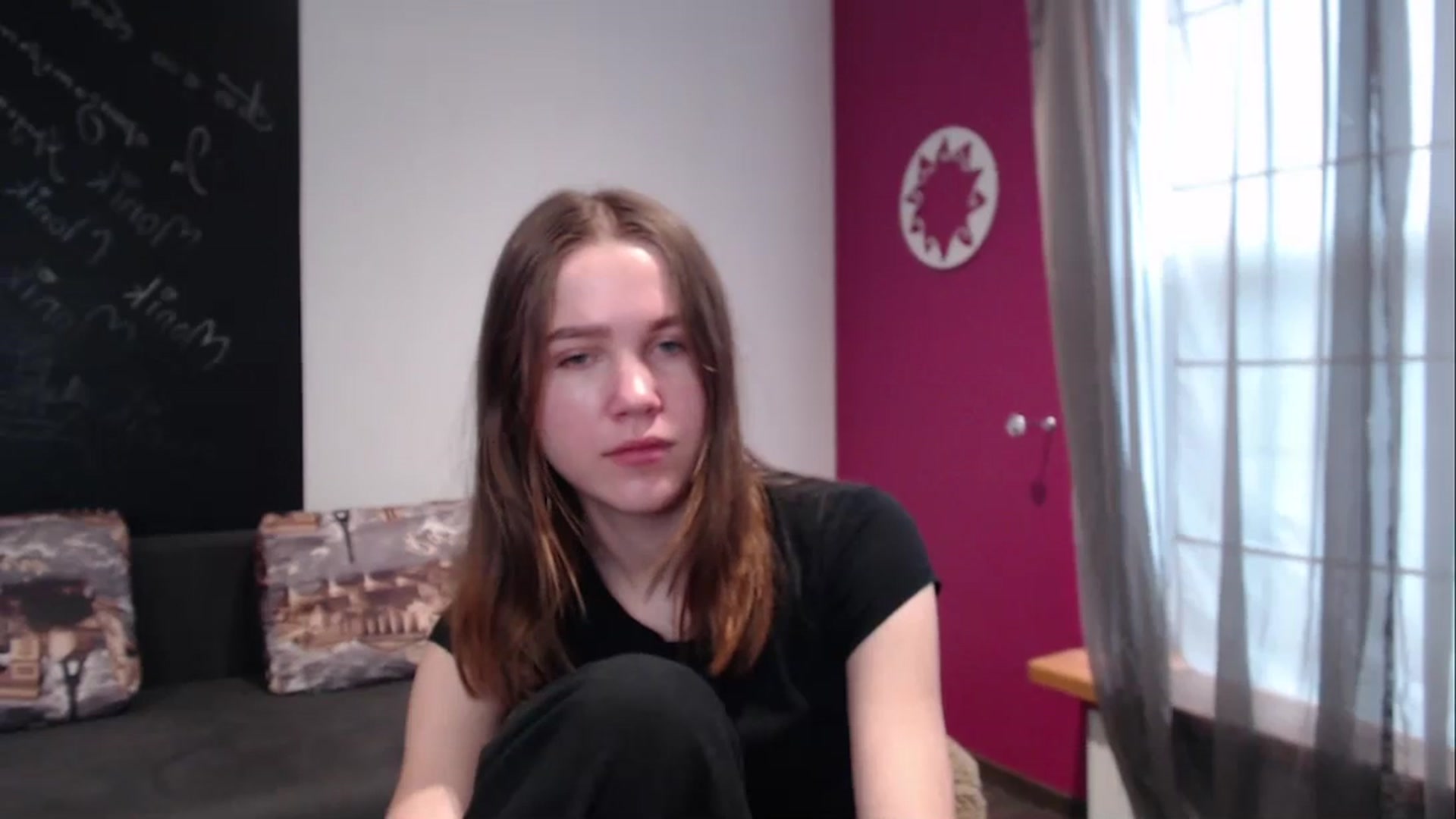 Gallery image thumbnail from Kate_Lewis's myfreecams stream on, 12/22/2023, 10:37 image 6 of 20
