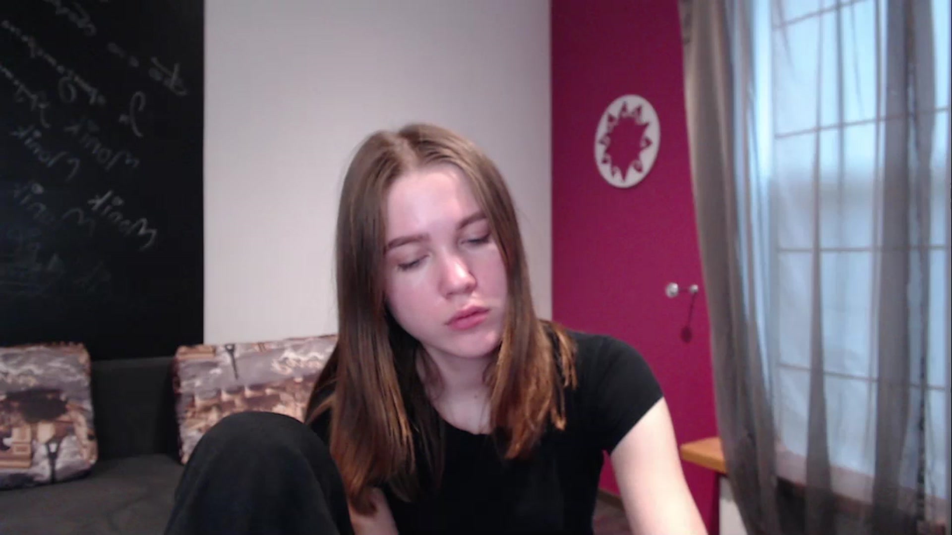 Gallery image thumbnail from Kate_Lewiss's myfreecams stream on, 12/22/2023, 12:02 image 8 of 20