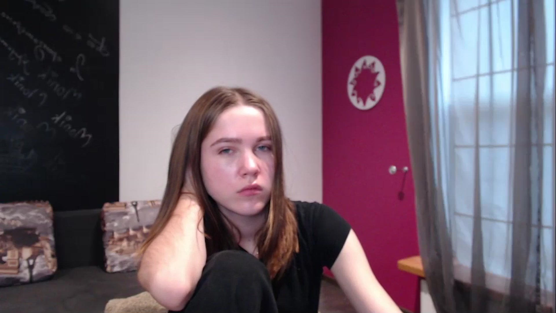 Gallery image thumbnail from Kate_Lewiss's myfreecams stream on, 12/22/2023, 12:02 image 16 of 20