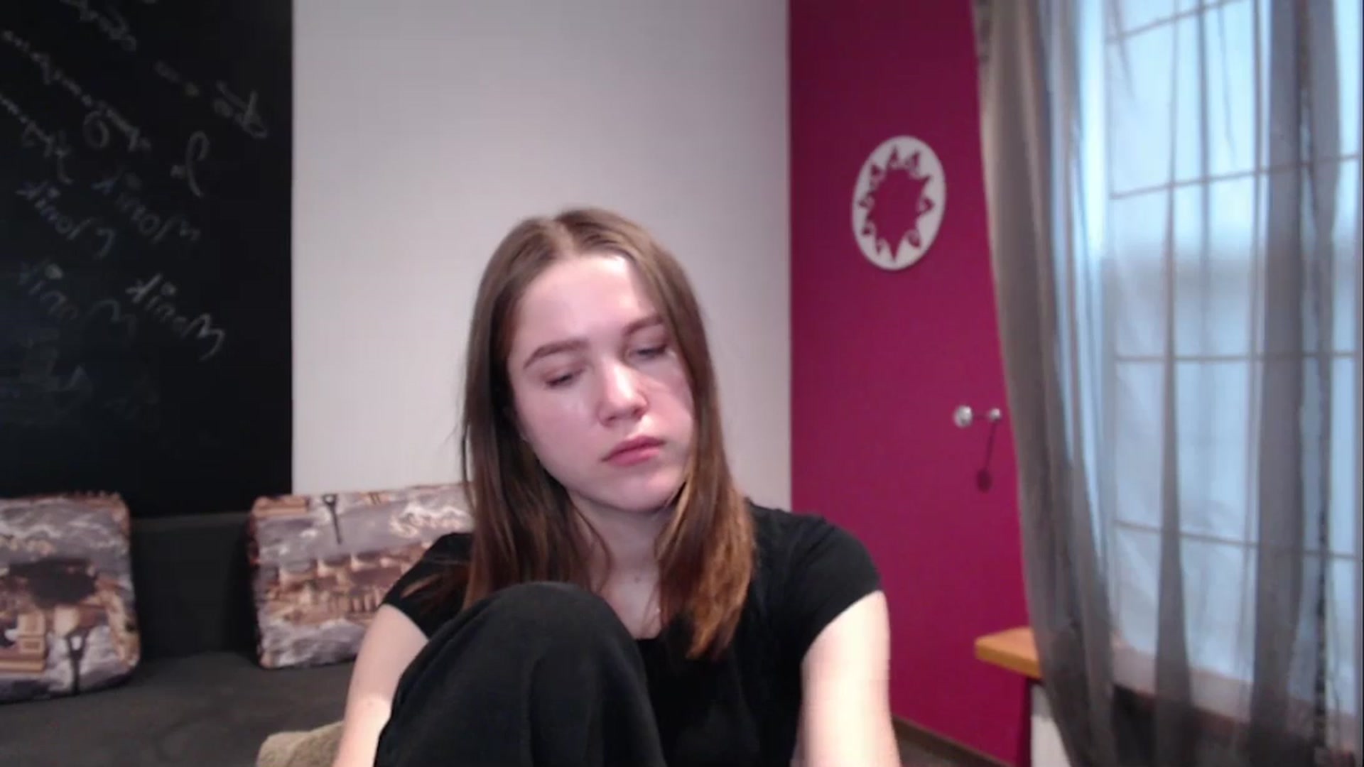 Gallery image thumbnail from Kate_Lewiss's myfreecams stream on, 12/22/2023, 12:02 image 14 of 20
