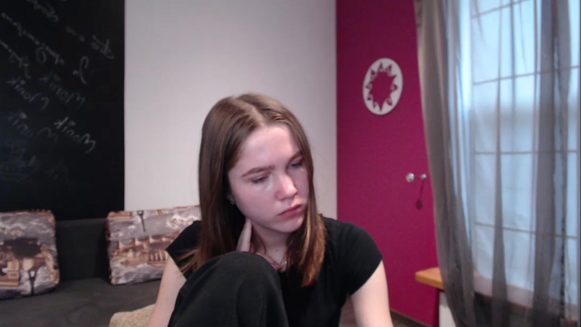 Gallery image thumbnail from Kate_Lewiss's myfreecams stream on, 12/22/2023, 12:02 image 15 of 20