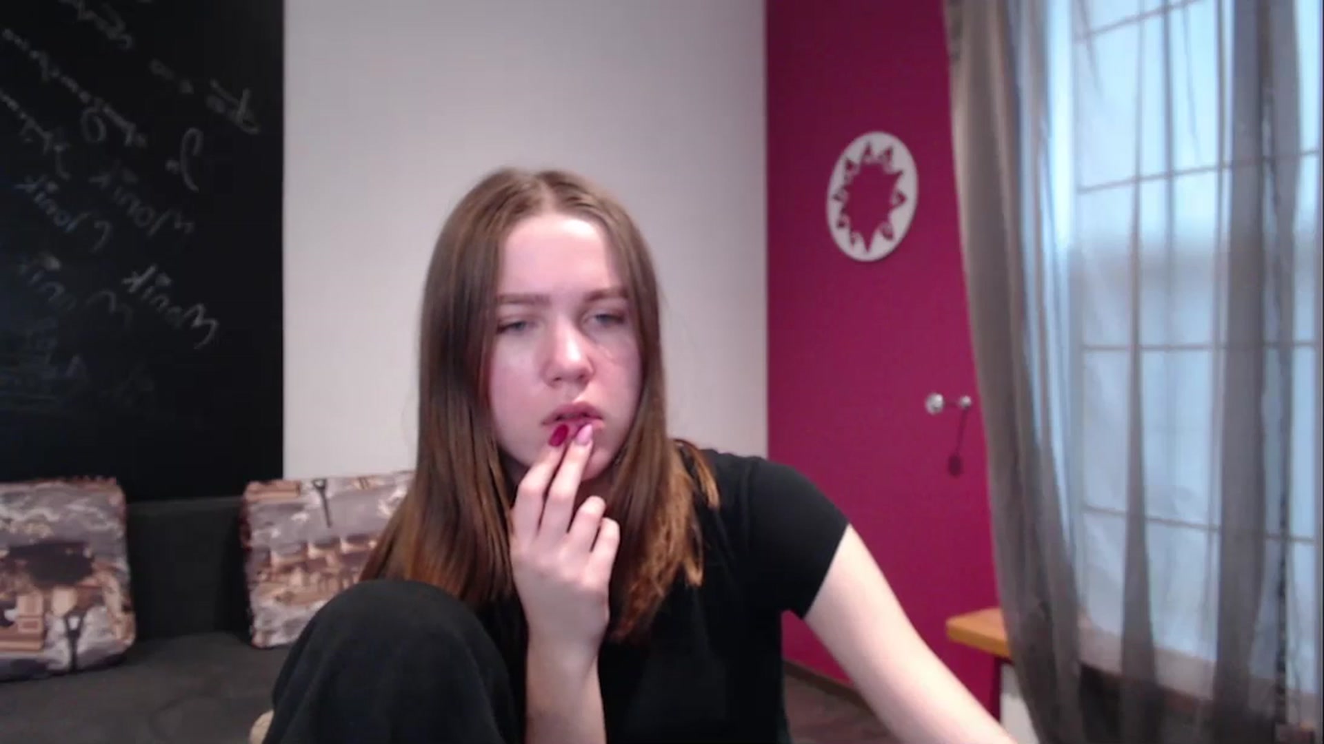 Gallery image thumbnail from Kate_Lewiss's myfreecams stream on, 12/22/2023, 12:02 image 10 of 20