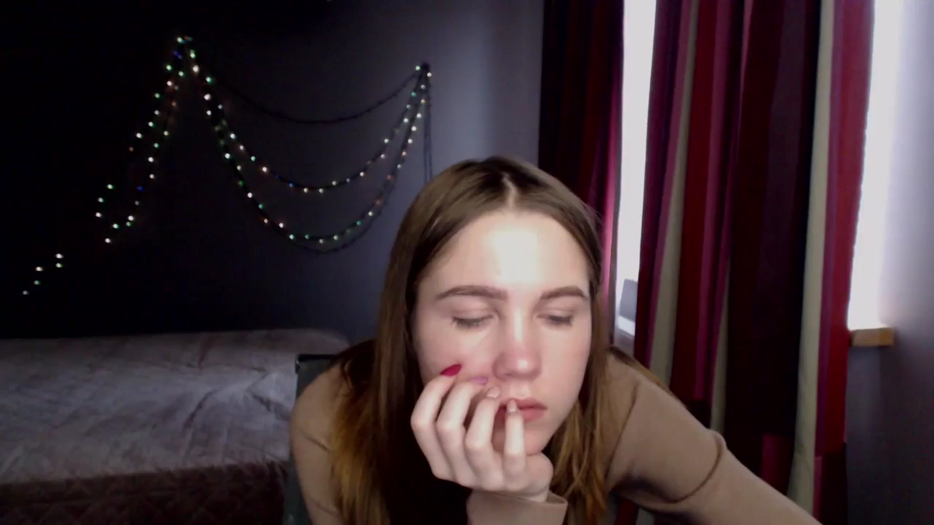 Gallery image thumbnail from Kate_Lewiss's myfreecams stream on, 12/24/2023, 11:49 image 13 of 20