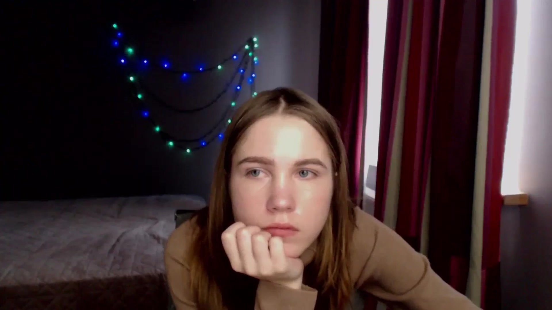 Gallery image thumbnail from Kate_Lewiss's myfreecams stream on, 12/24/2023, 11:49 image 9 of 20