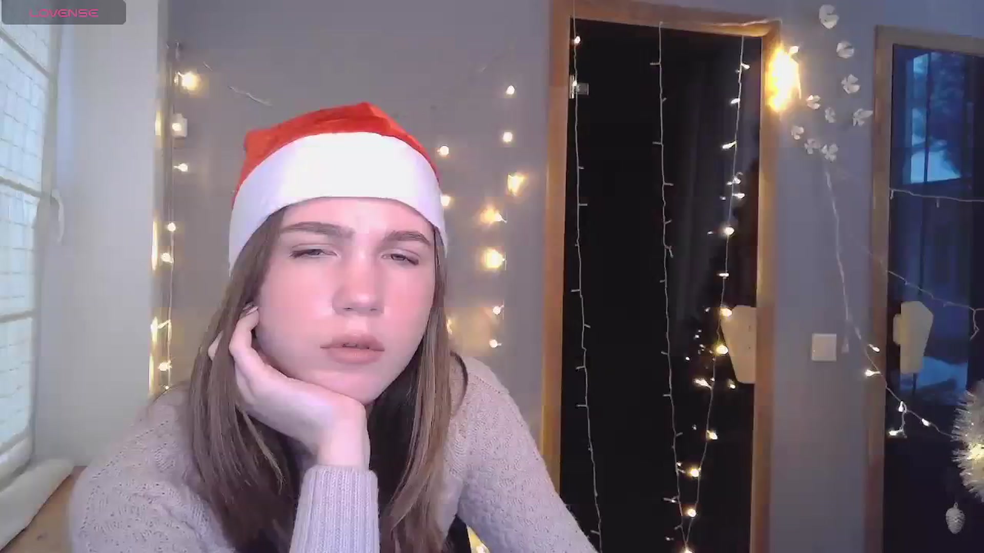 Gallery image thumbnail from Kate_Lewiss's myfreecams stream on, 12/25/2023, 09:08 image 1 of 20