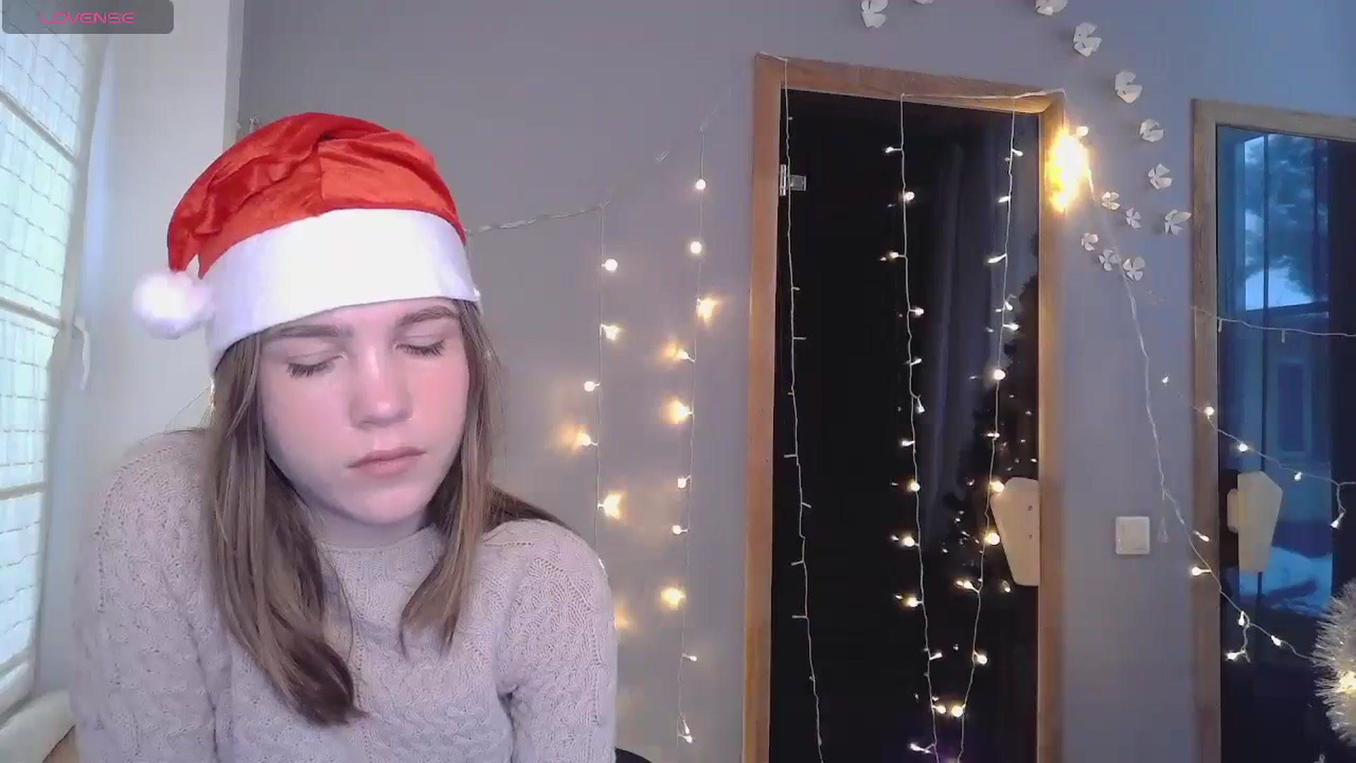 Gallery image thumbnail from Kate_Lewiss's myfreecams stream on, 12/25/2023, 09:44 image 17 of 20