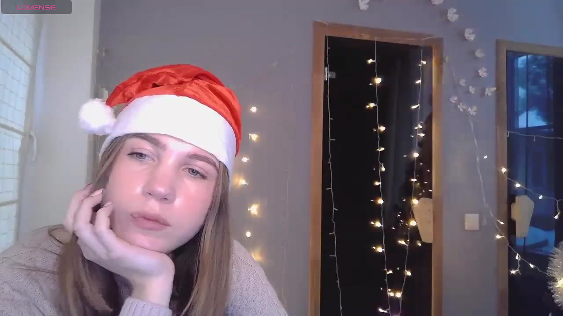Gallery image thumbnail from Kate_Lewiss's myfreecams stream on, 12/25/2023, 10:33 image 4 of 20