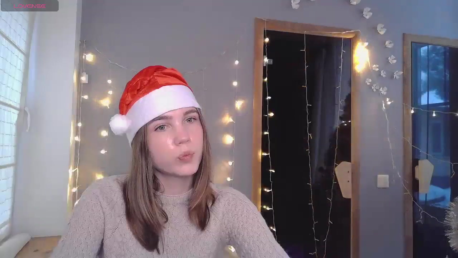 Gallery image thumbnail from Kate_Lewiss's myfreecams stream on, 12/25/2023, 10:33 image 17 of 20