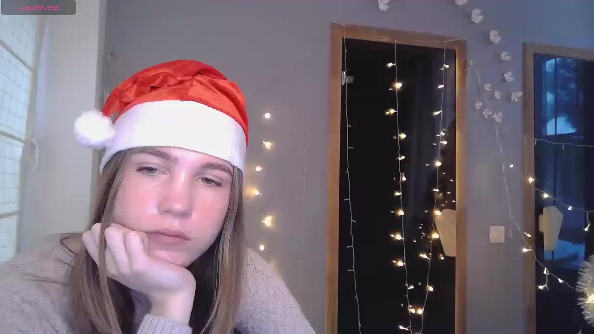 Gallery image thumbnail from Kate_Lewiss's myfreecams stream on, 12/25/2023, 10:33 image 1 of 20