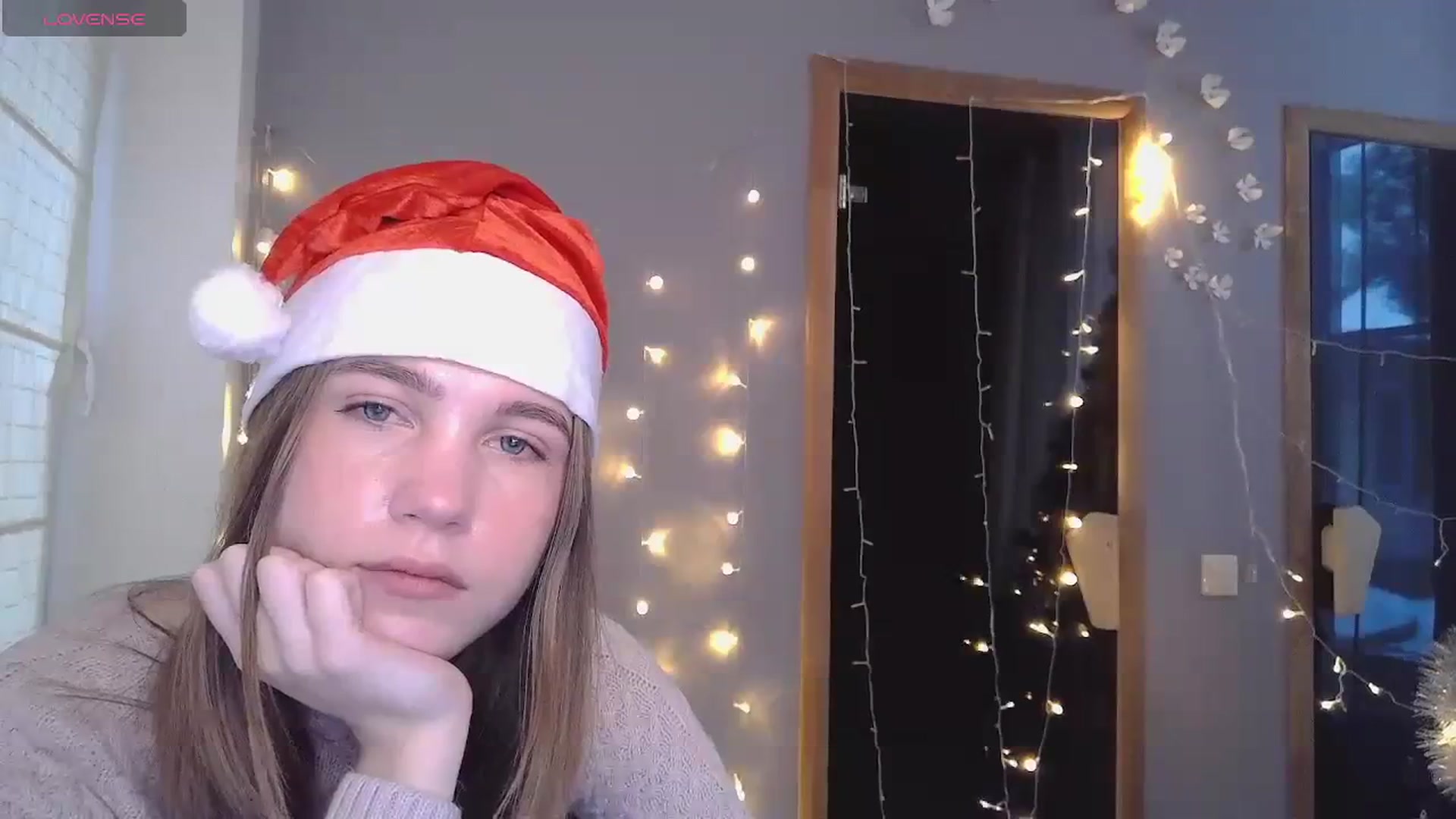 Gallery image thumbnail from Kate_Lewiss's myfreecams stream on, 12/25/2023, 10:33 image 3 of 20